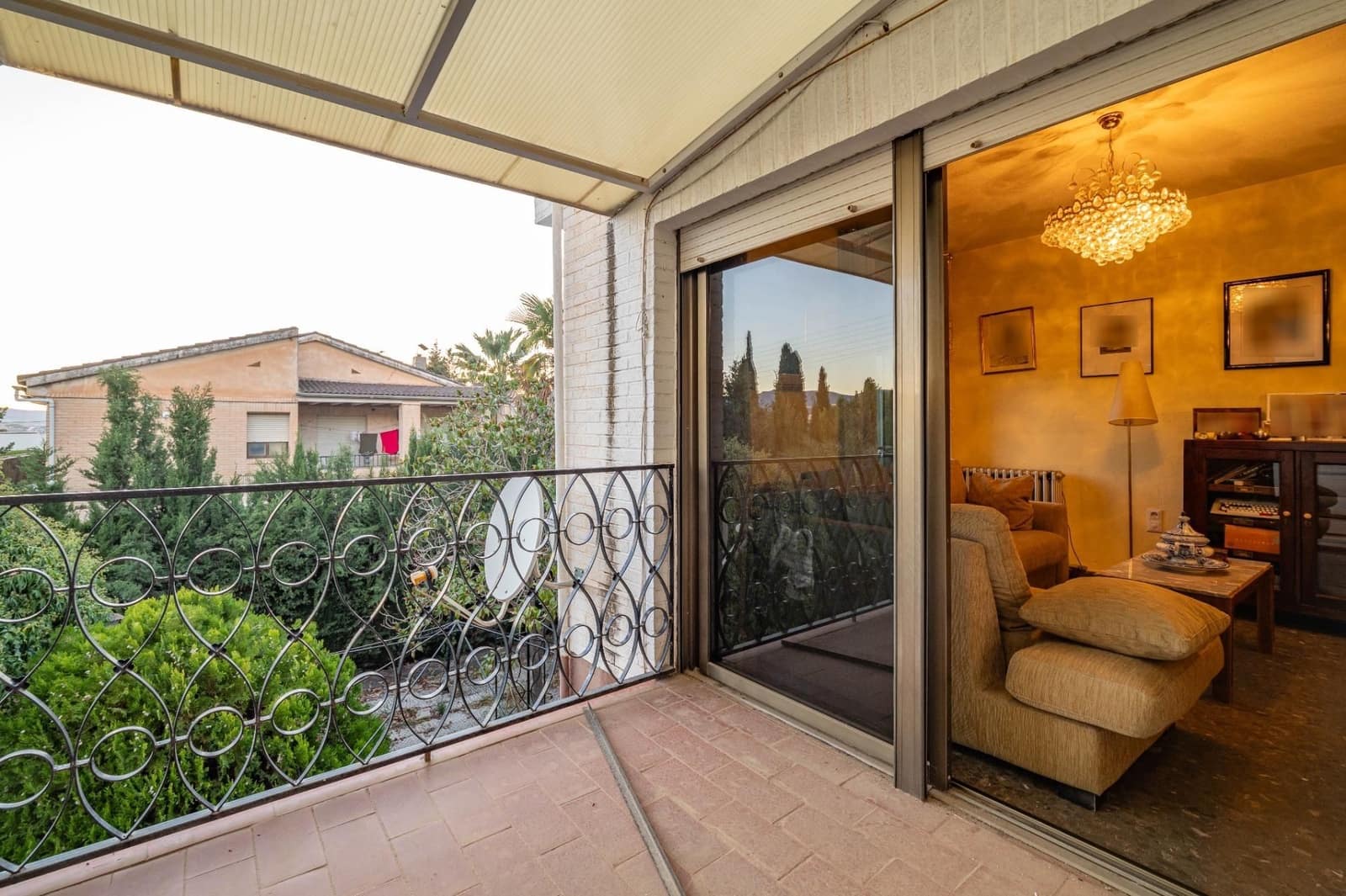 6 bedroom Villa for sale in Huetor Vega with pool garage - € 1,100,000 (Ref: 9534340)