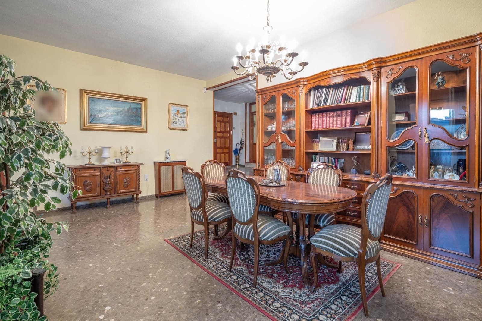 6 bedroom Villa for sale in Huetor Vega with pool garage - € 1,100,000 (Ref: 9534340)