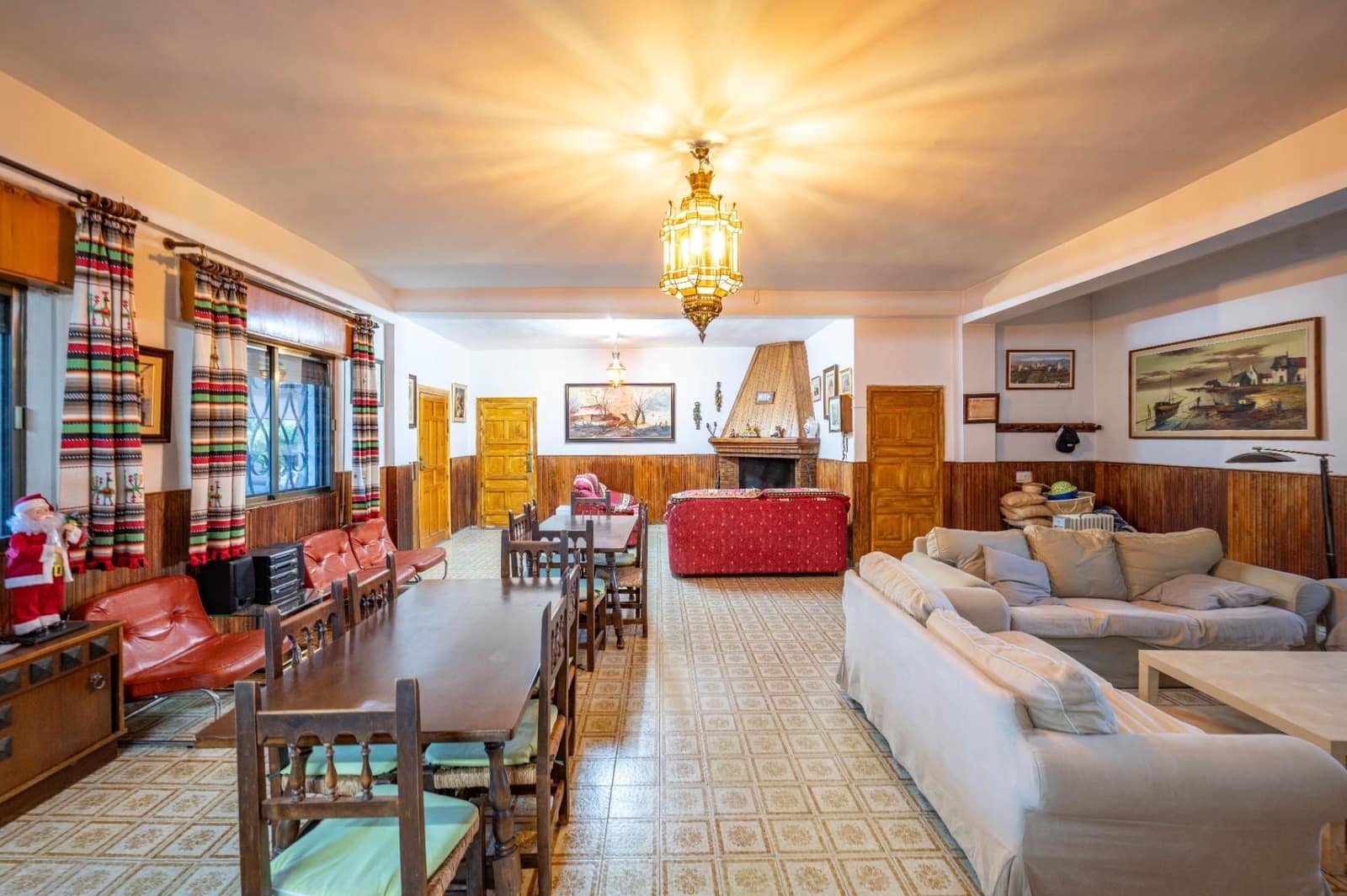 6 bedroom Villa for sale in Huetor Vega with pool garage - € 1,100,000 (Ref: 9534340)