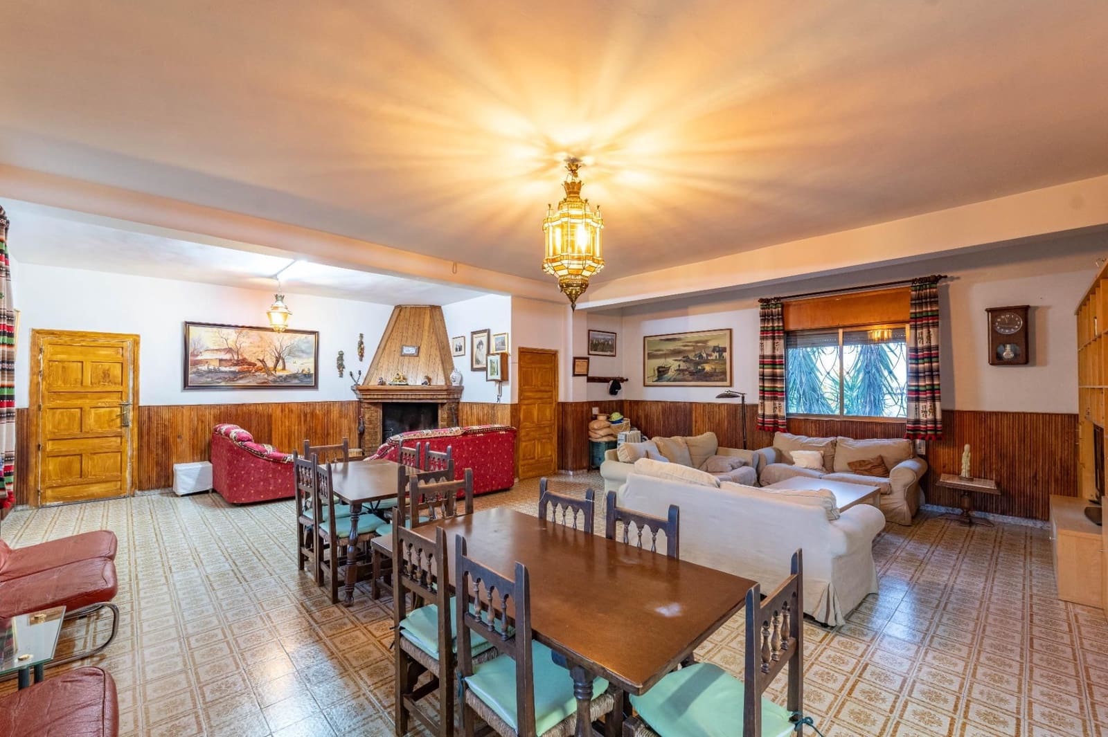 6 bedroom Villa for sale in Huetor Vega with pool garage - € 1,100,000 (Ref: 9534340)