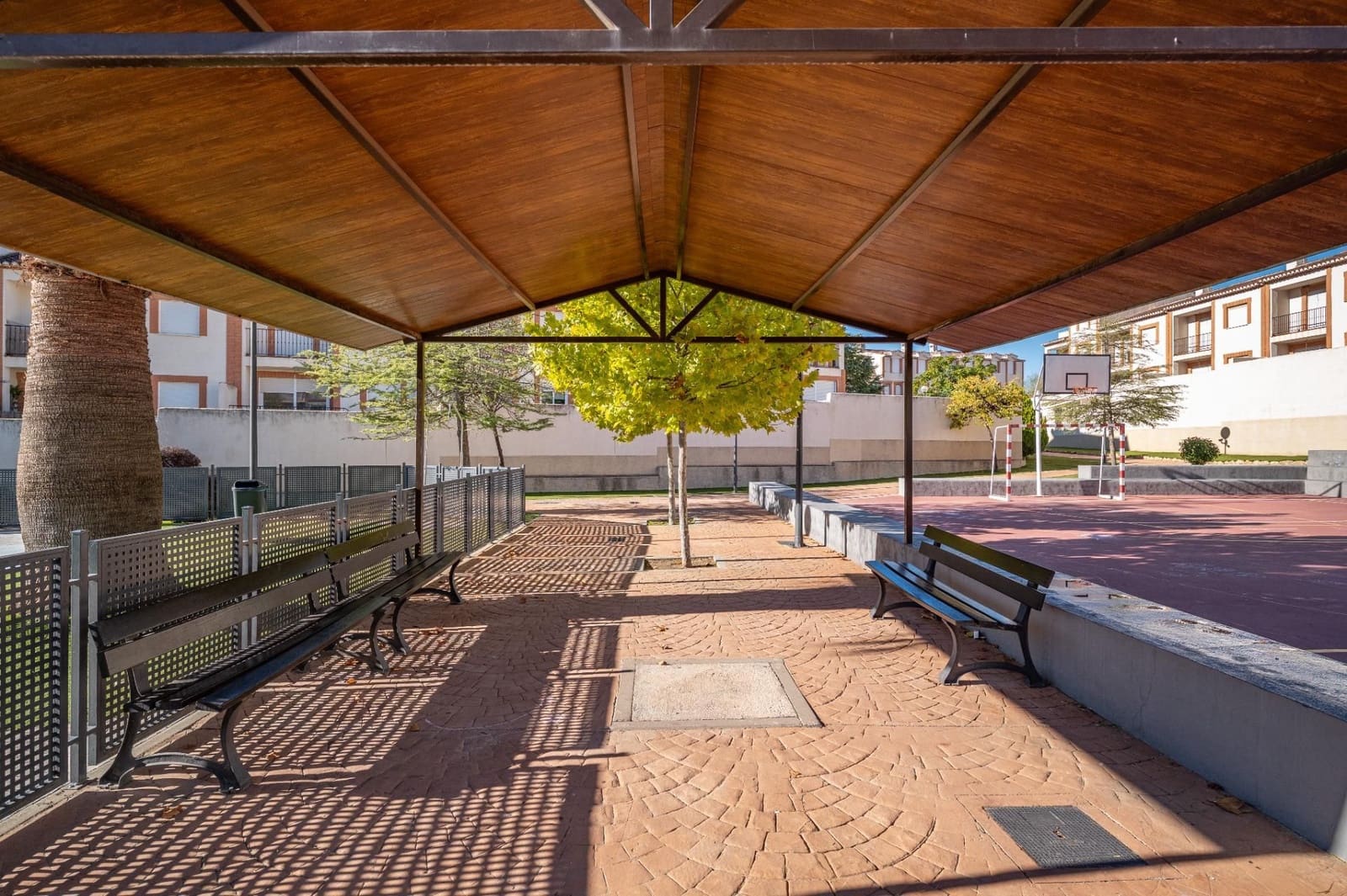 5 soverom Kjedet enebolig til salgs i Atarfe med garasje - € 338 900 (Ref: 9534341)