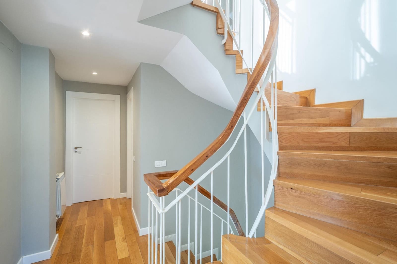 5 soverom Kjedet enebolig til salgs i Atarfe med garasje - € 338 900 (Ref: 9534341)