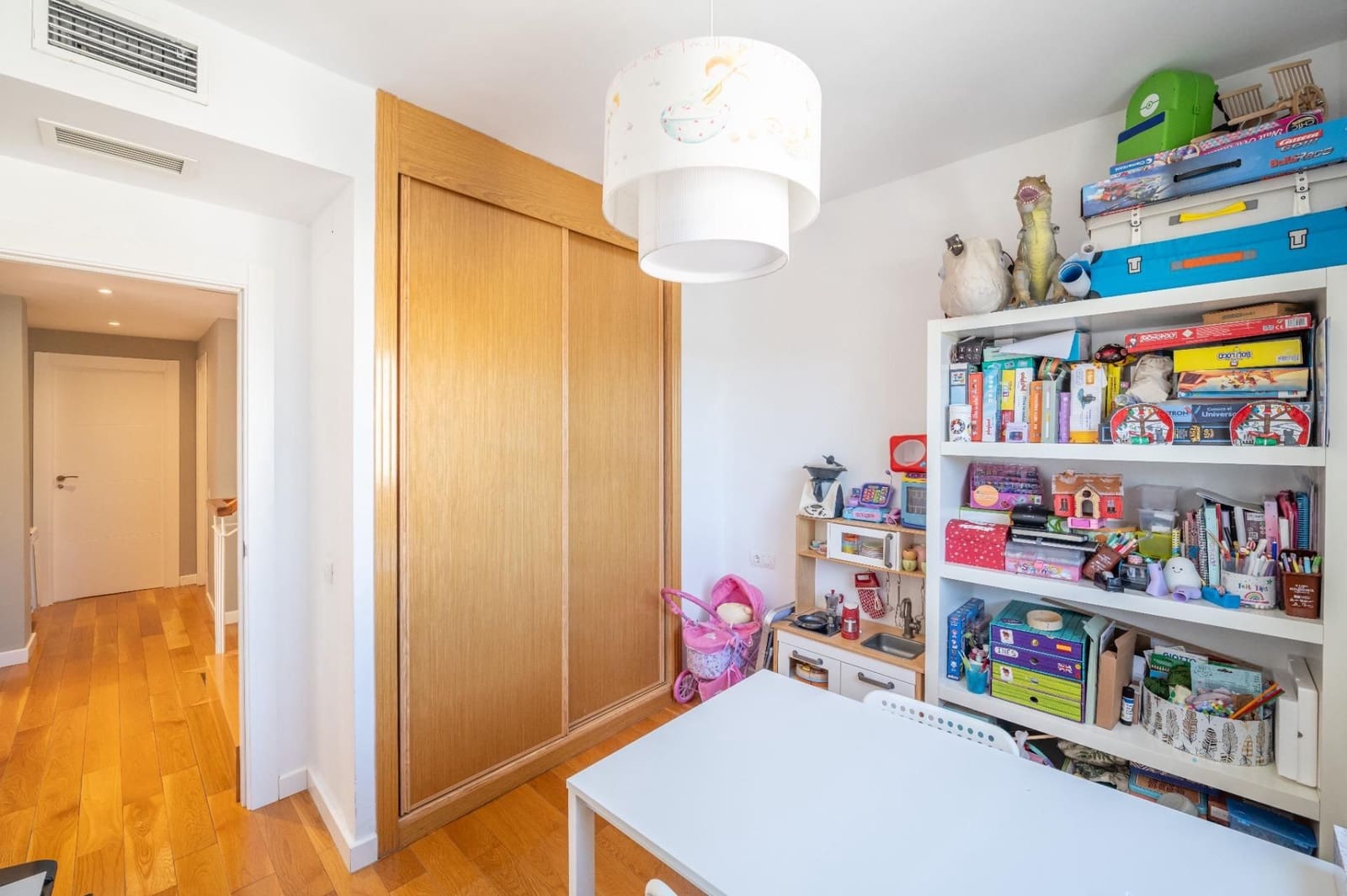 5 soverom Kjedet enebolig til salgs i Atarfe med garasje - € 338 900 (Ref: 9534341)