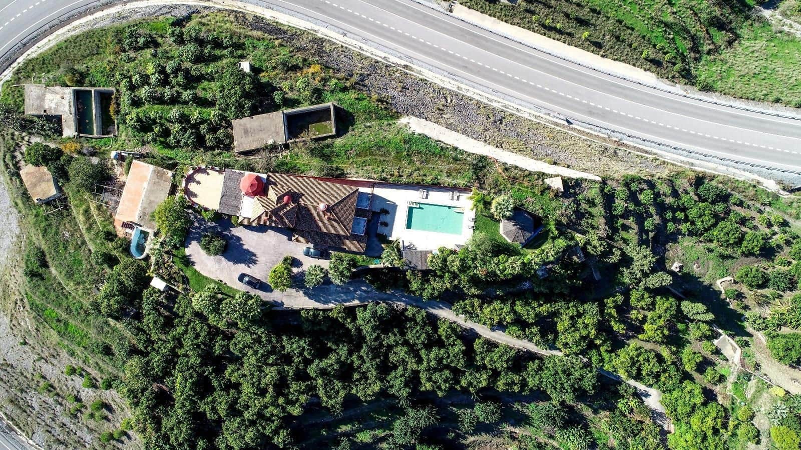 5 soverom Villa til salgs i Almunecar med svømmebasseng garasje - € 1 400 000 (Ref: 9534342)