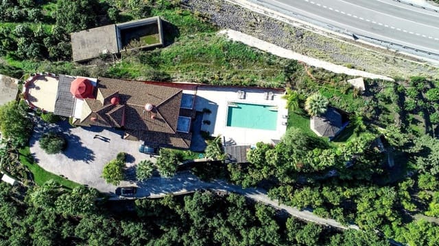 5 soverom Villa til salgs i Almuñécar med svømmebasseng garasje - € 1 400 000 (Ref: 9534342)