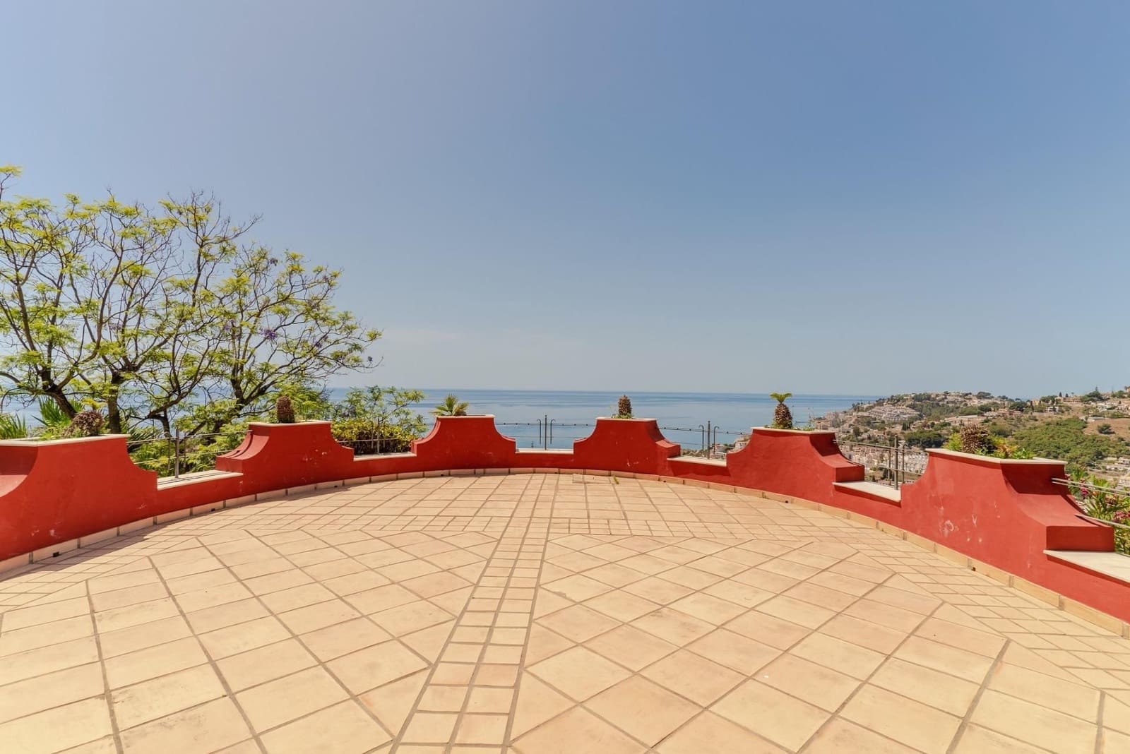 5 soverom Villa til salgs i Almunecar med svømmebasseng garasje - € 1 400 000 (Ref: 9534342)