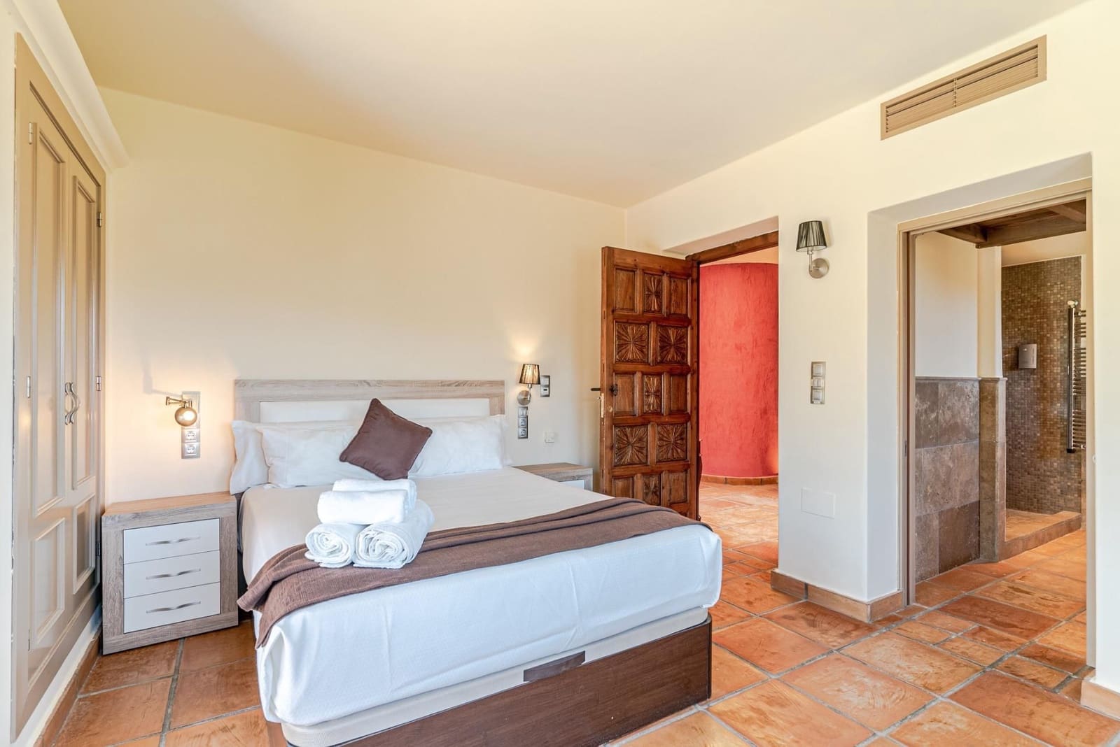 5 soverom Villa til salgs i Almunecar med svømmebasseng garasje - € 1 400 000 (Ref: 9534342)