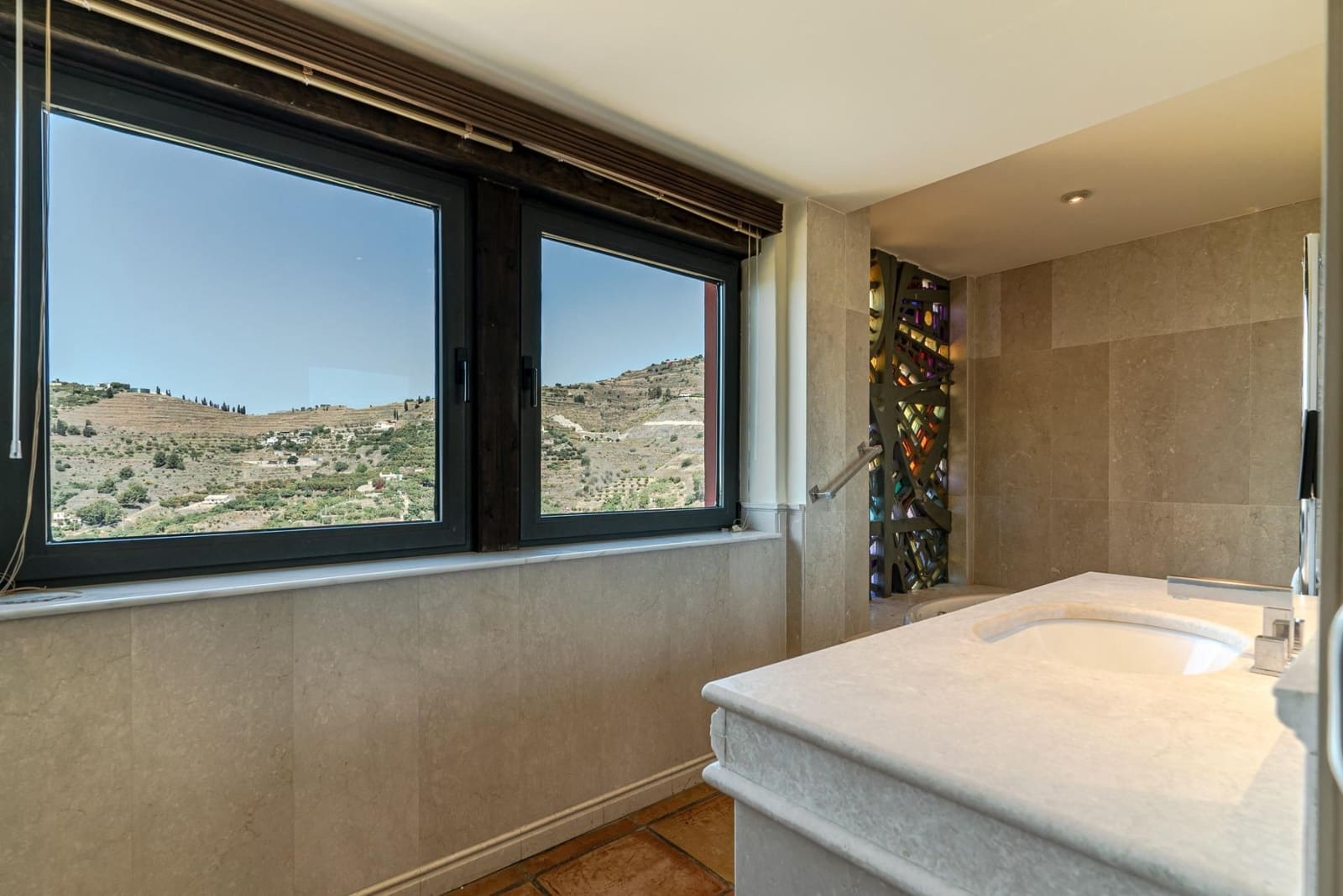 5 soverom Villa til salgs i Almunecar med svømmebasseng garasje - € 1 400 000 (Ref: 9534342)