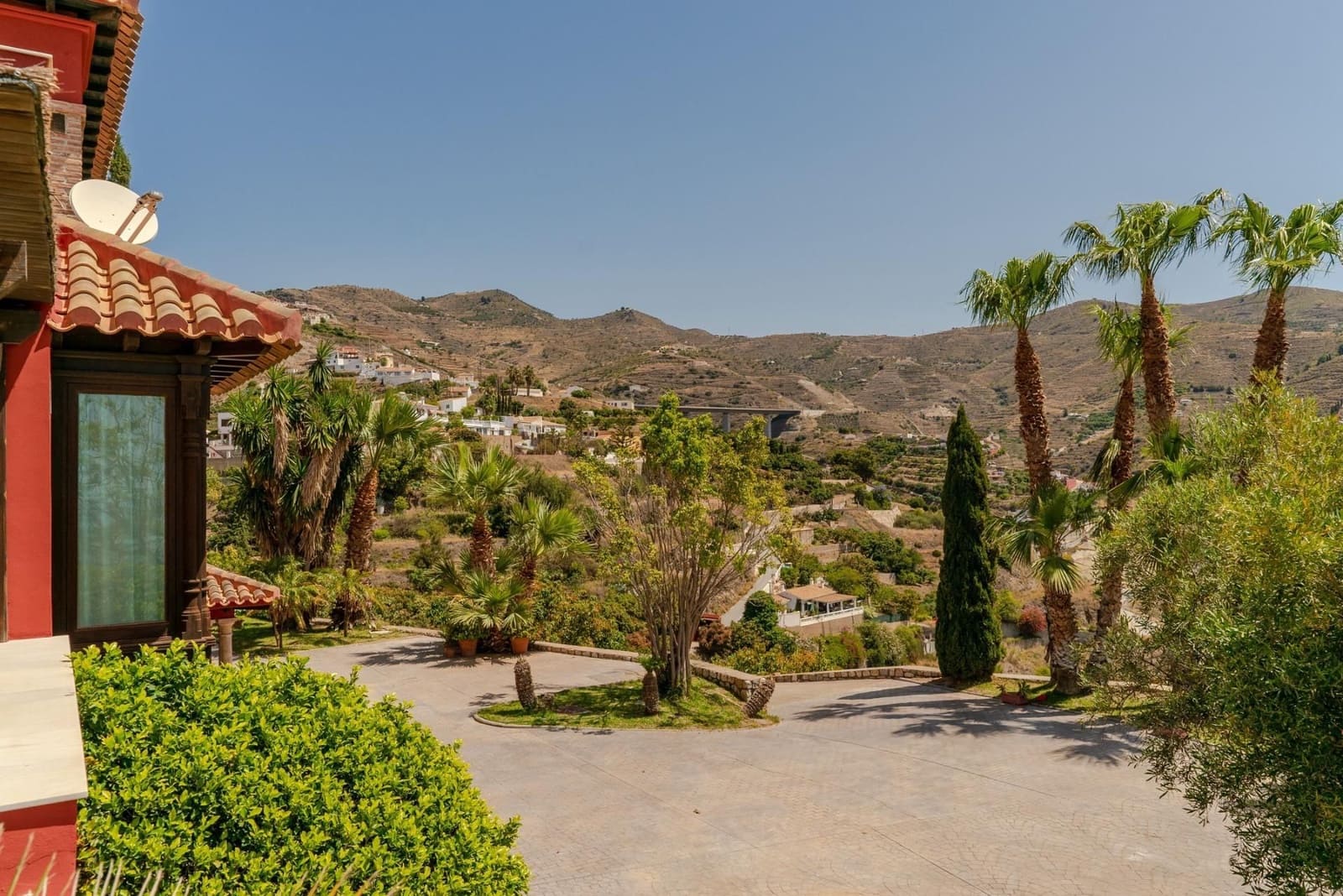 5 soverom Villa til salgs i Almunecar med svømmebasseng garasje - € 1 400 000 (Ref: 9534342)