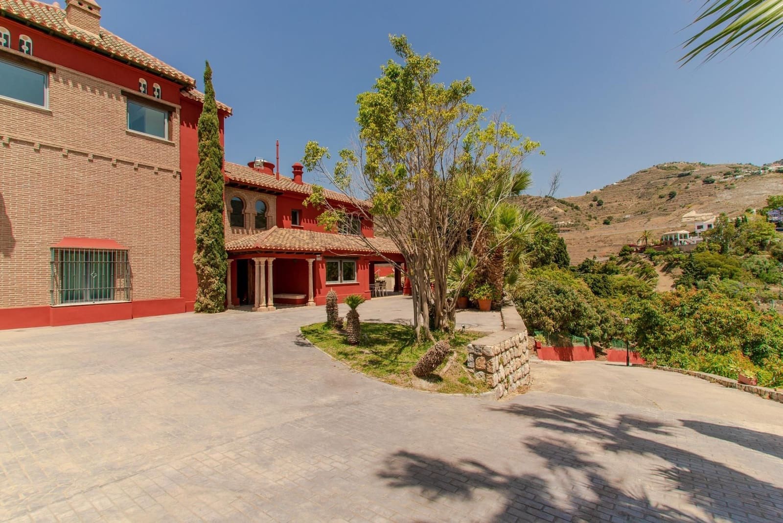 5 soverom Villa til salgs i Almunecar med svømmebasseng garasje - € 1 400 000 (Ref: 9534342)