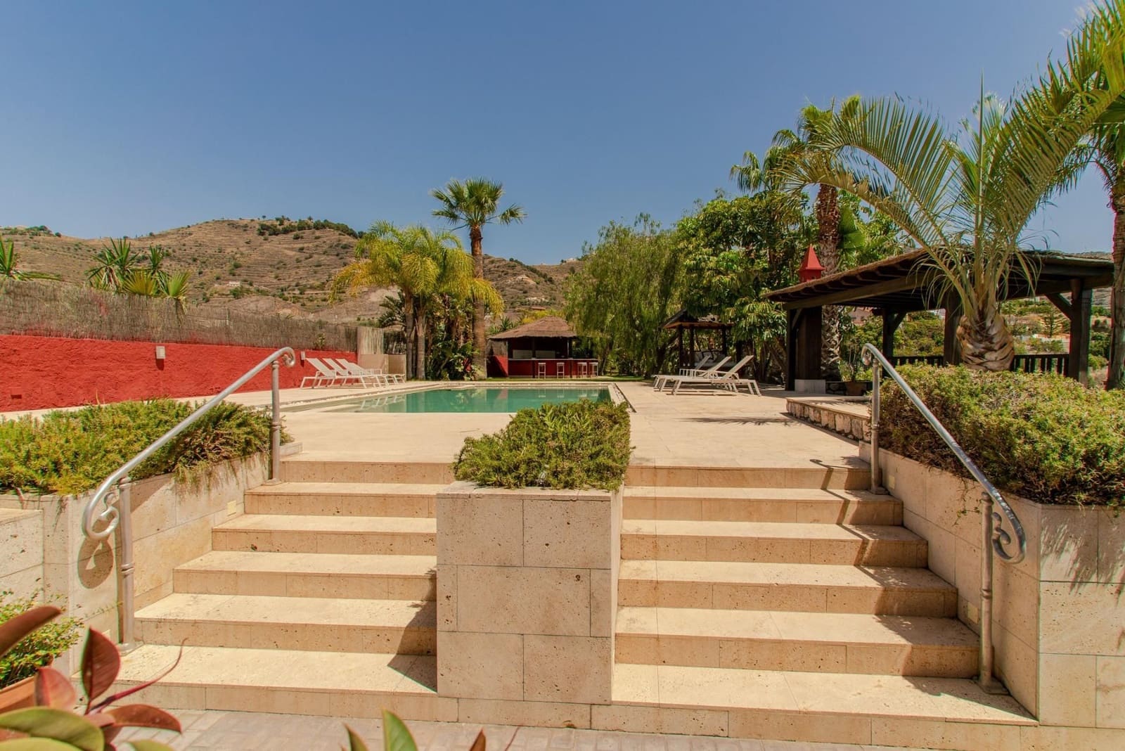 5 soverom Villa til salgs i Almunecar med svømmebasseng garasje - € 1 400 000 (Ref: 9534342)