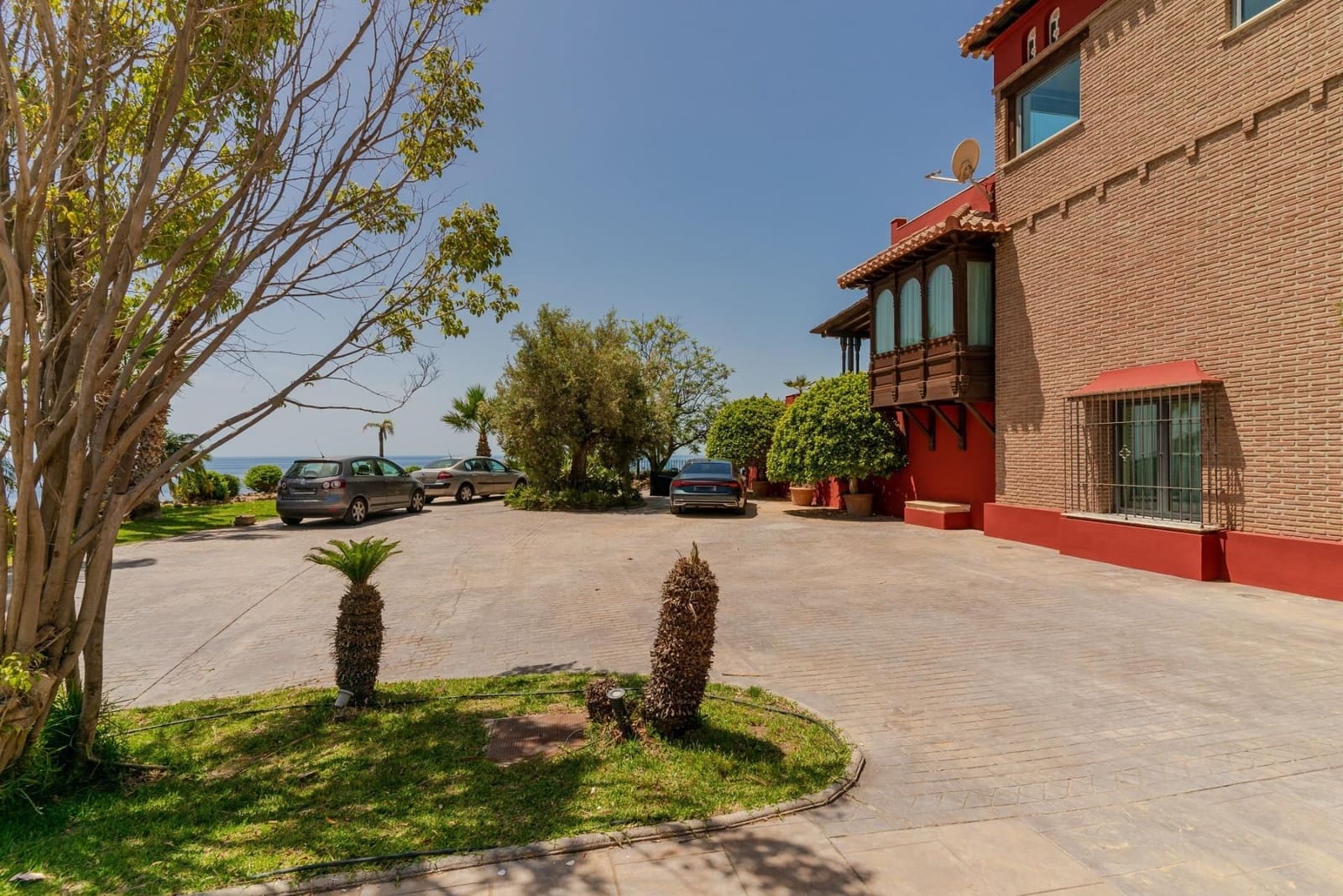 5 soverom Villa til salgs i Almunecar med svømmebasseng garasje - € 1 400 000 (Ref: 9534342)