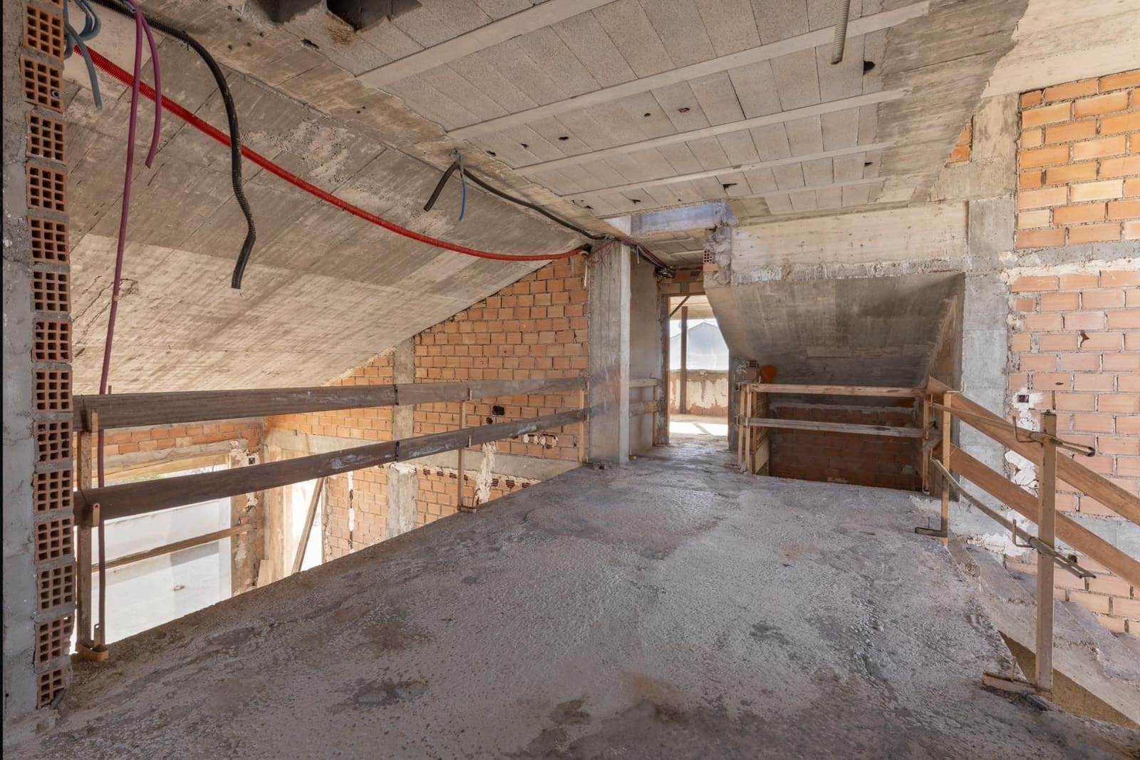 7 soveværelse Villa til salg i Otura med garage - € 315.000 (Ref: 9534344)