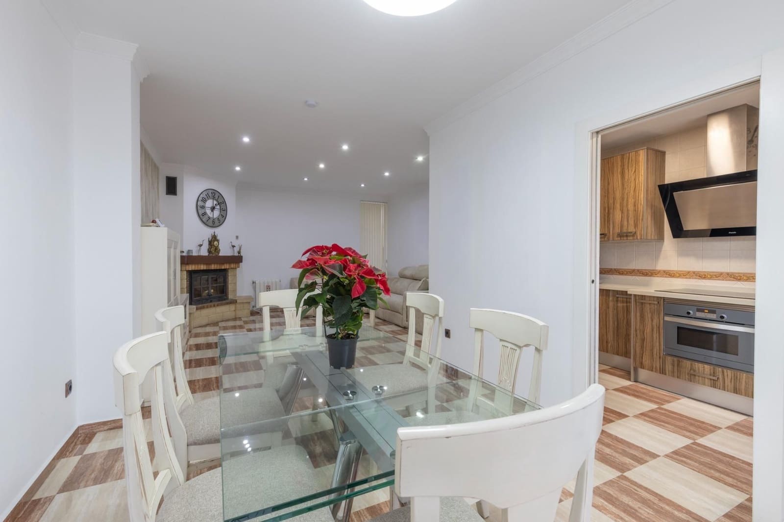 4 soverom Hus til salgs i Churriana de la Vega med garasje - € 342 000 (Ref: 9534345)