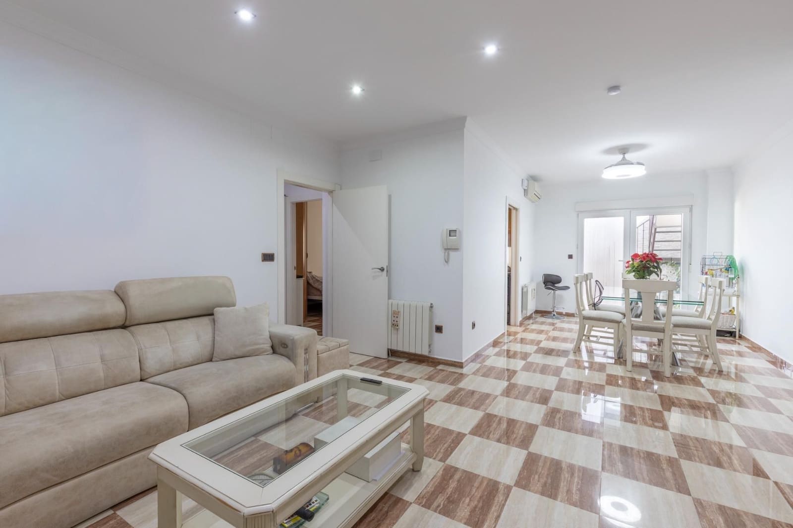 4 soverom Hus til salgs i Churriana de la Vega med garasje - € 342 000 (Ref: 9534345)