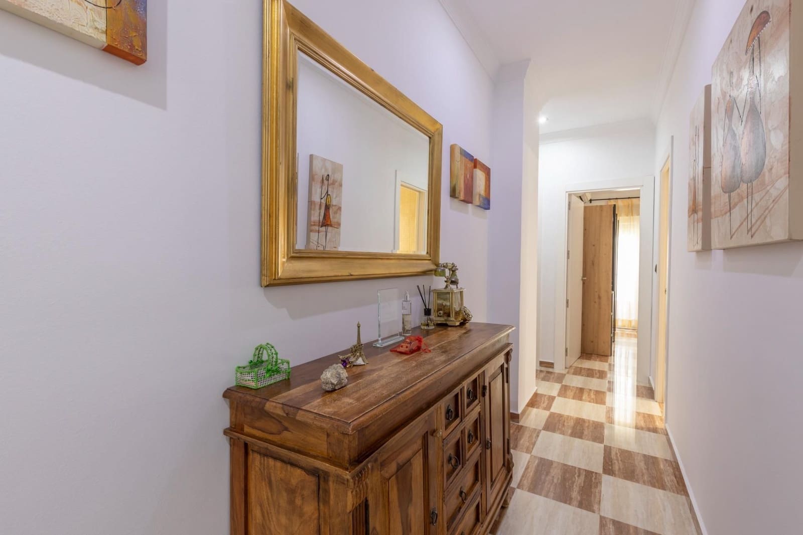 4 soverom Hus til salgs i Churriana de la Vega med garasje - € 342 000 (Ref: 9534345)