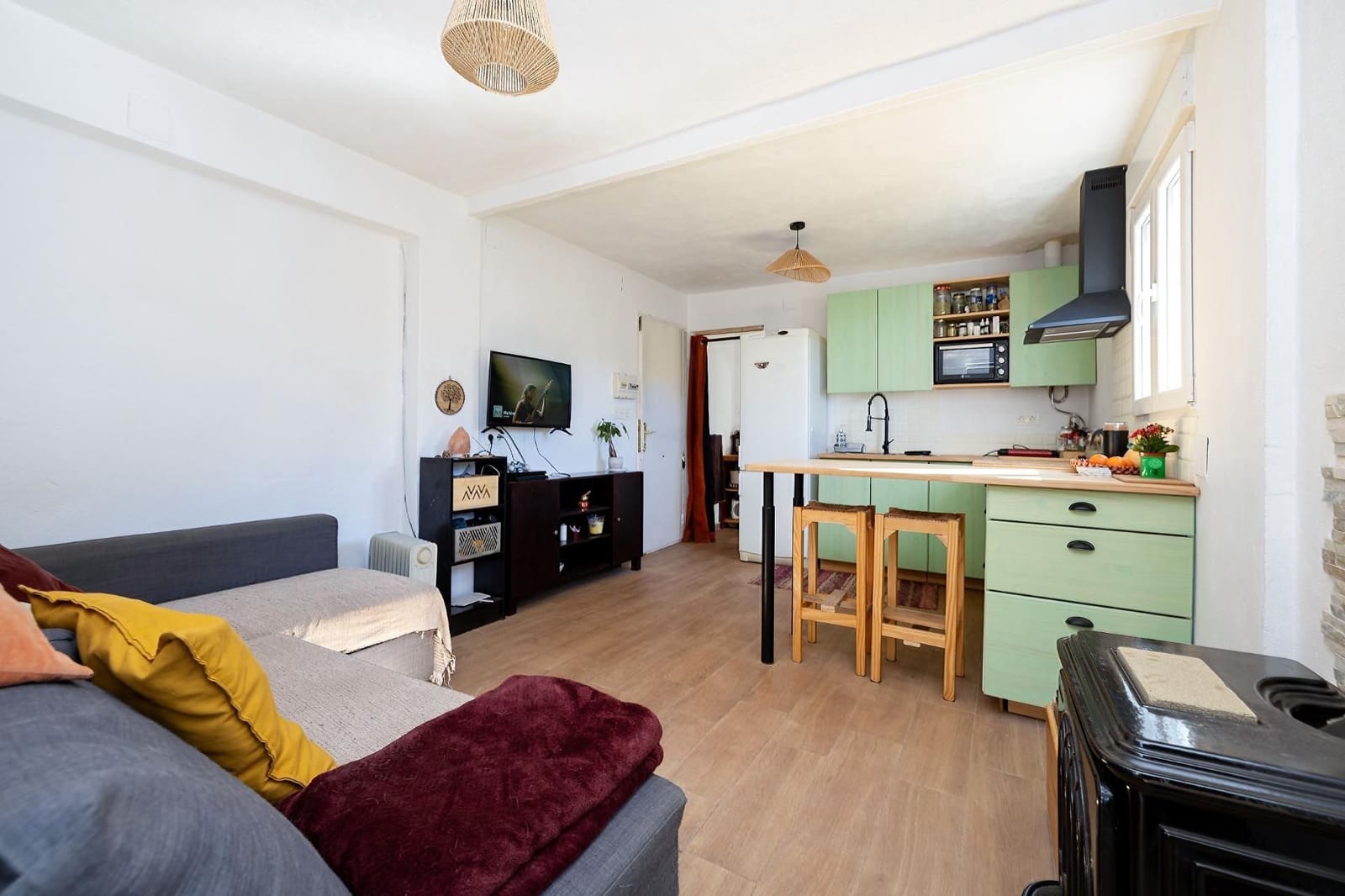 2 slaapkamer Finca/Landhuis te koop in Cogollos Vega - € 99.000 (Ref: 9534346)