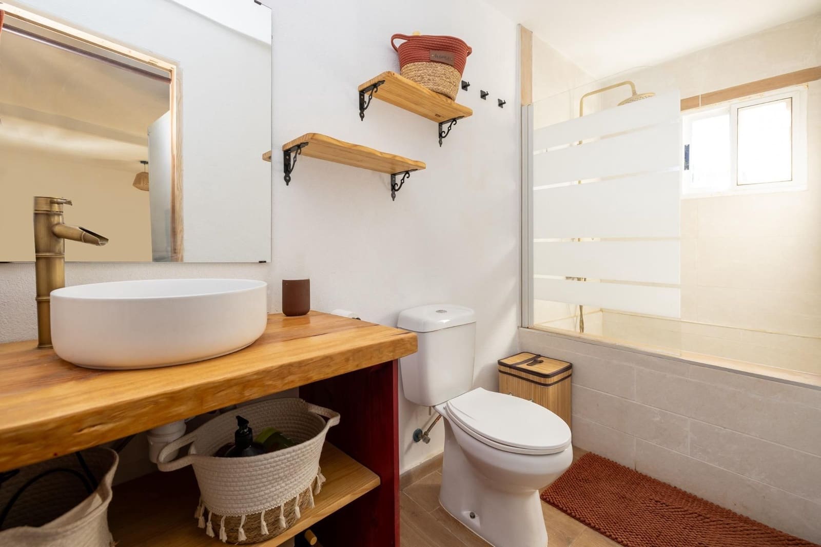 2 slaapkamer Finca/Landhuis te koop in Cogollos Vega - € 99.000 (Ref: 9534346)