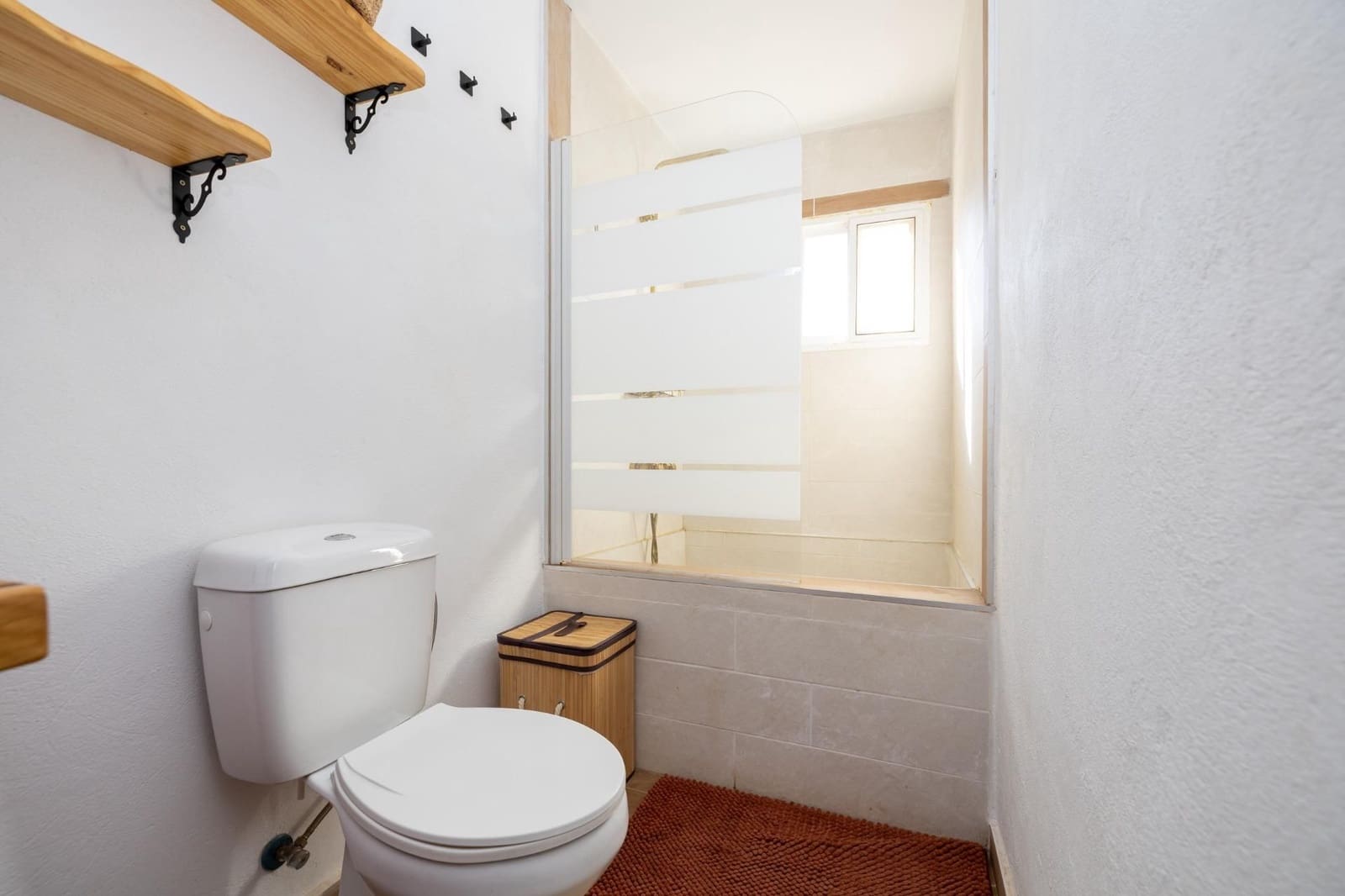 2 slaapkamer Finca/Landhuis te koop in Cogollos Vega - € 99.000 (Ref: 9534346)