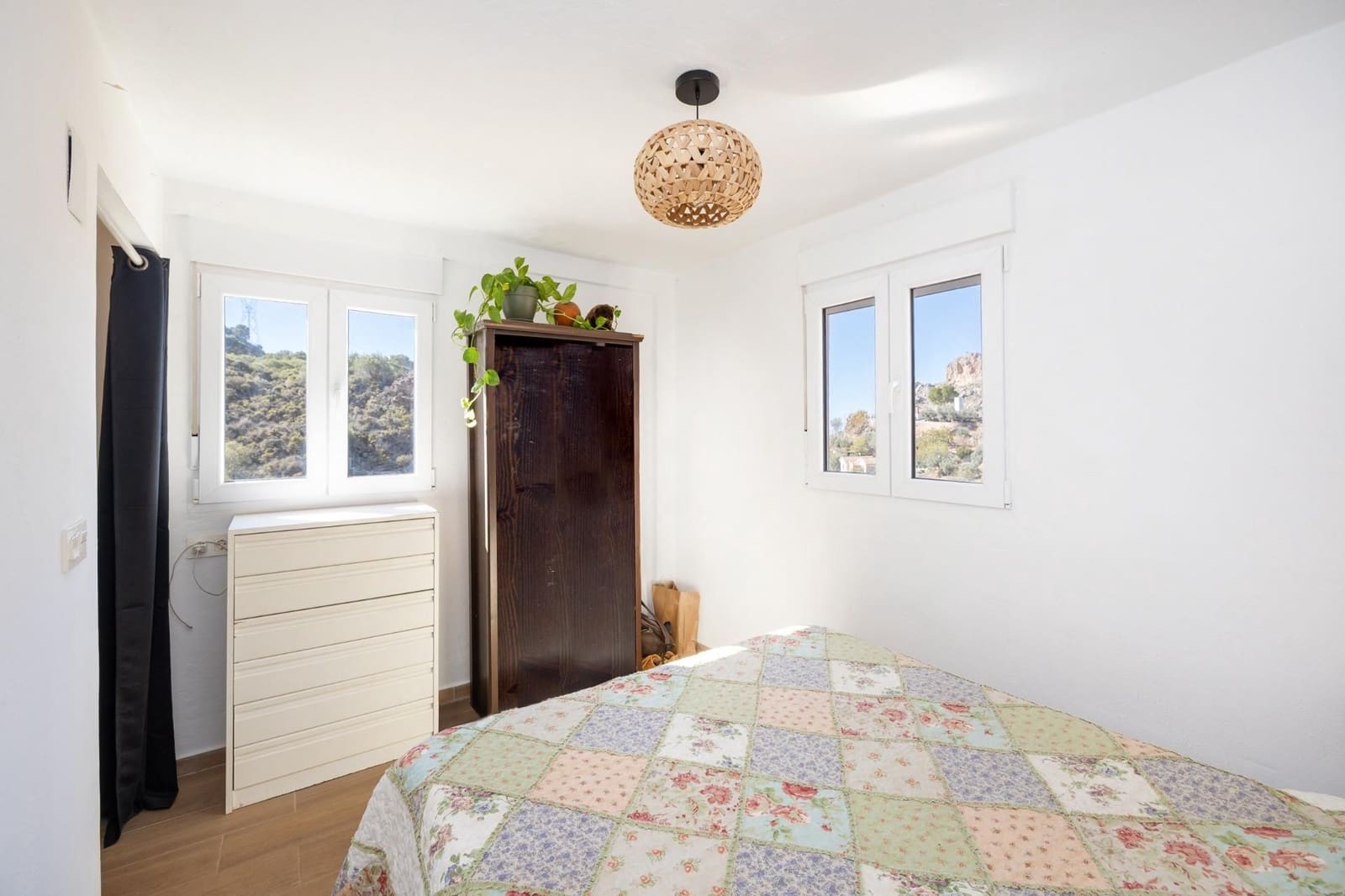 2 slaapkamer Finca/Landhuis te koop in Cogollos Vega - € 99.000 (Ref: 9534346)