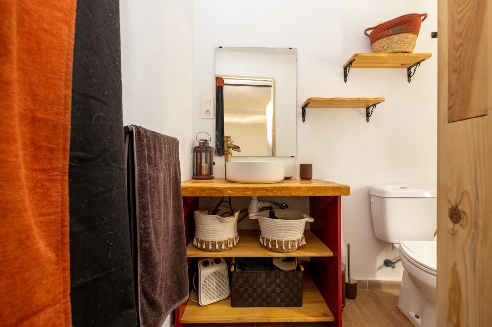 2 slaapkamer Finca/Landhuis te koop in Cogollos Vega - € 99.000 (Ref: 9534346)