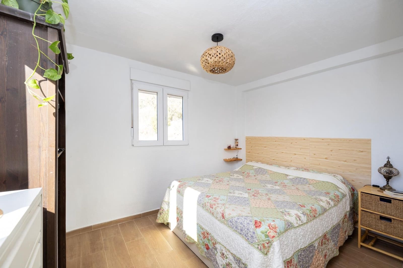 2 slaapkamer Finca/Landhuis te koop in Cogollos Vega - € 99.000 (Ref: 9534346)