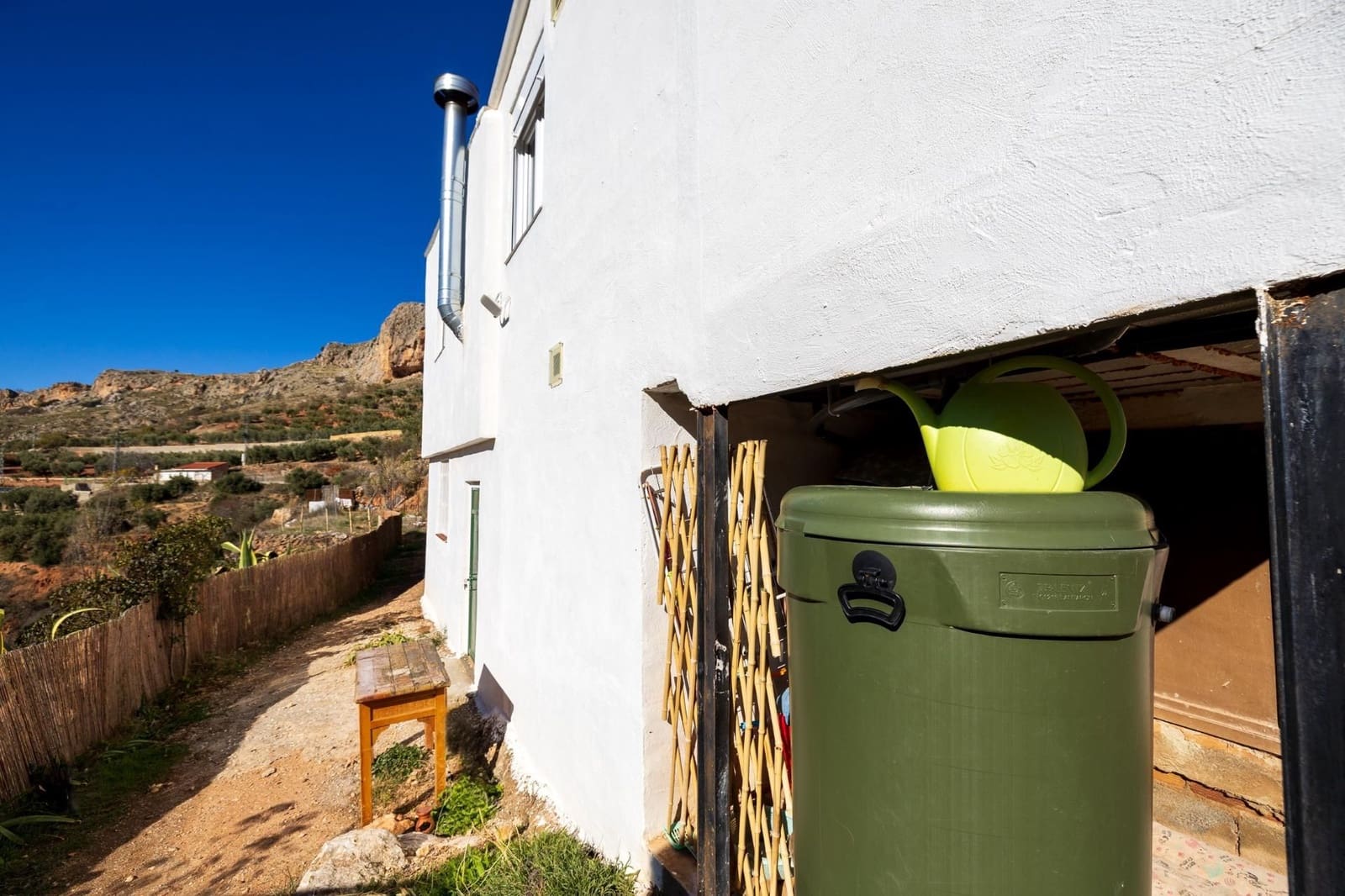 2 slaapkamer Finca/Landhuis te koop in Cogollos Vega - € 99.000 (Ref: 9534346)