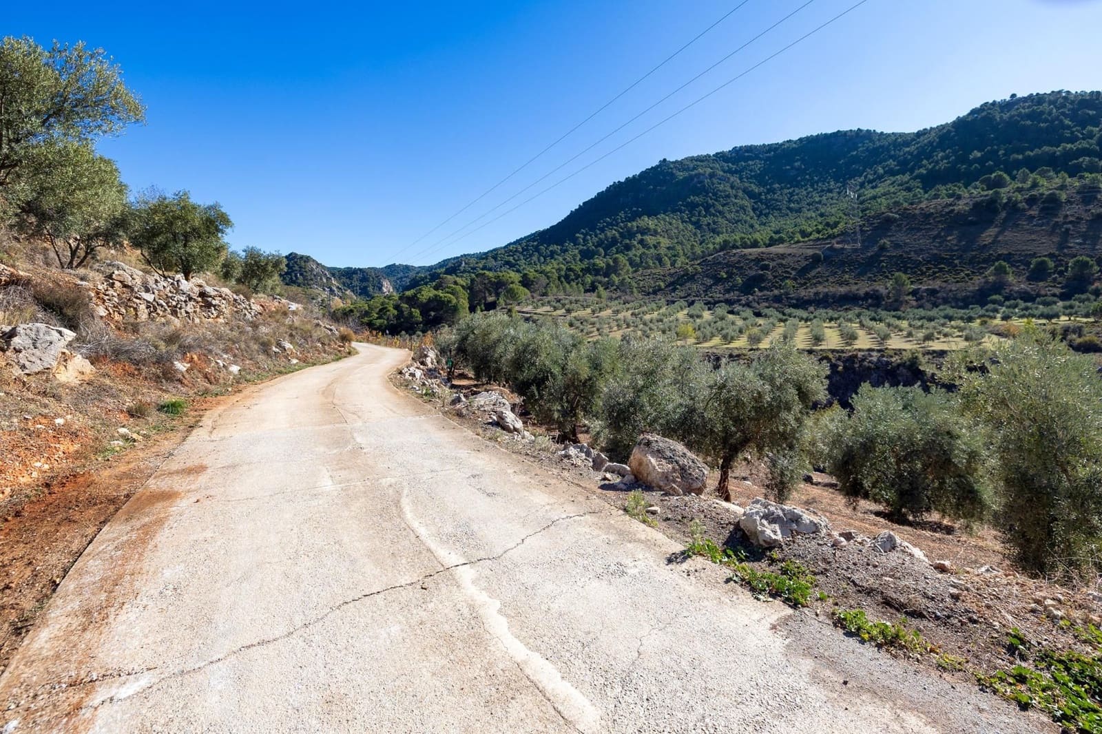 2 slaapkamer Finca/Landhuis te koop in Cogollos Vega - € 99.000 (Ref: 9534346)