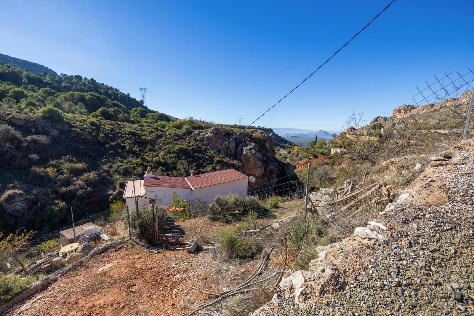 2 slaapkamer Finca/Landhuis te koop in Cogollos Vega - € 99.000 (Ref: 9534346)