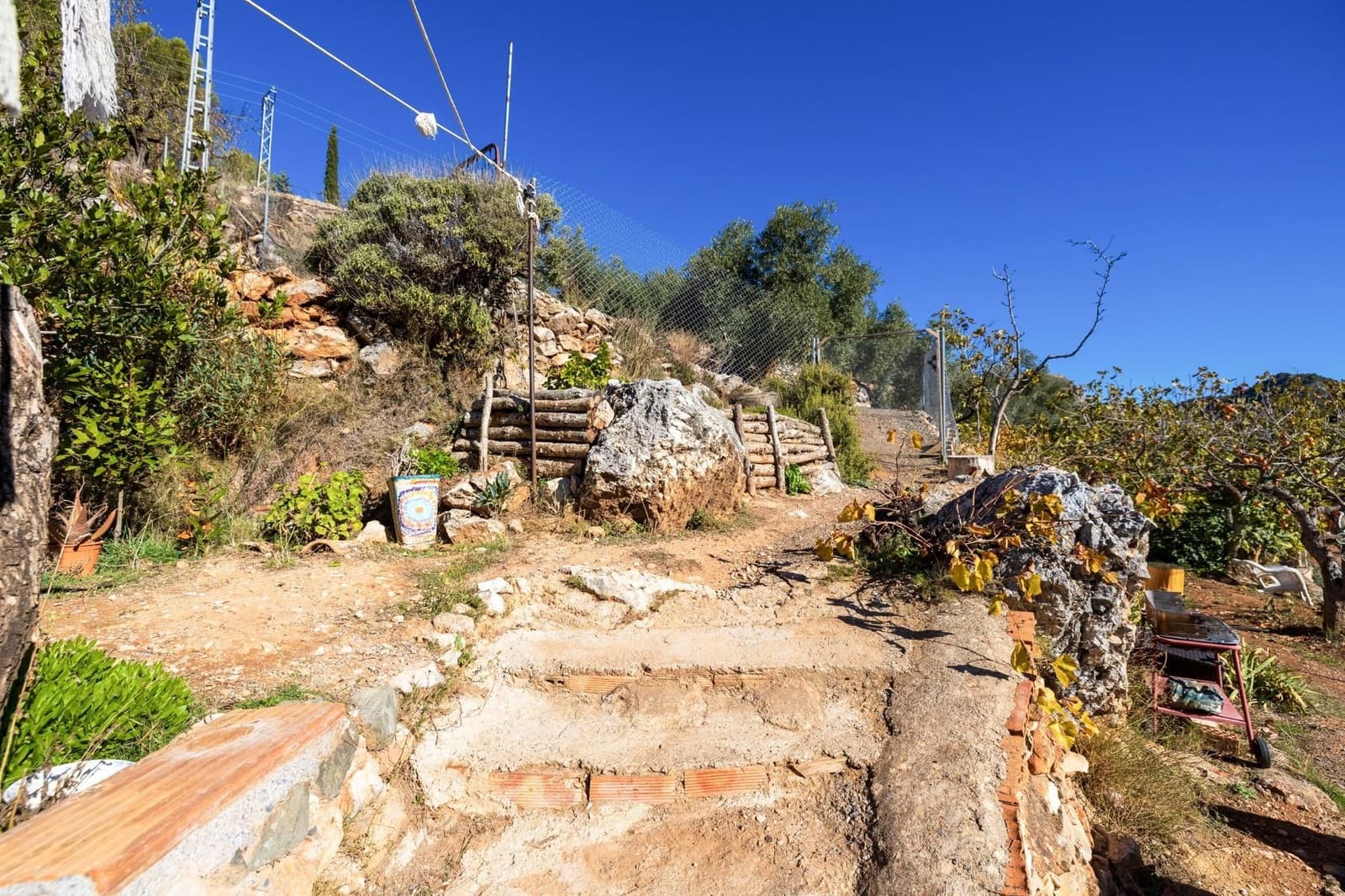 2 slaapkamer Finca/Landhuis te koop in Cogollos Vega - € 99.000 (Ref: 9534346)