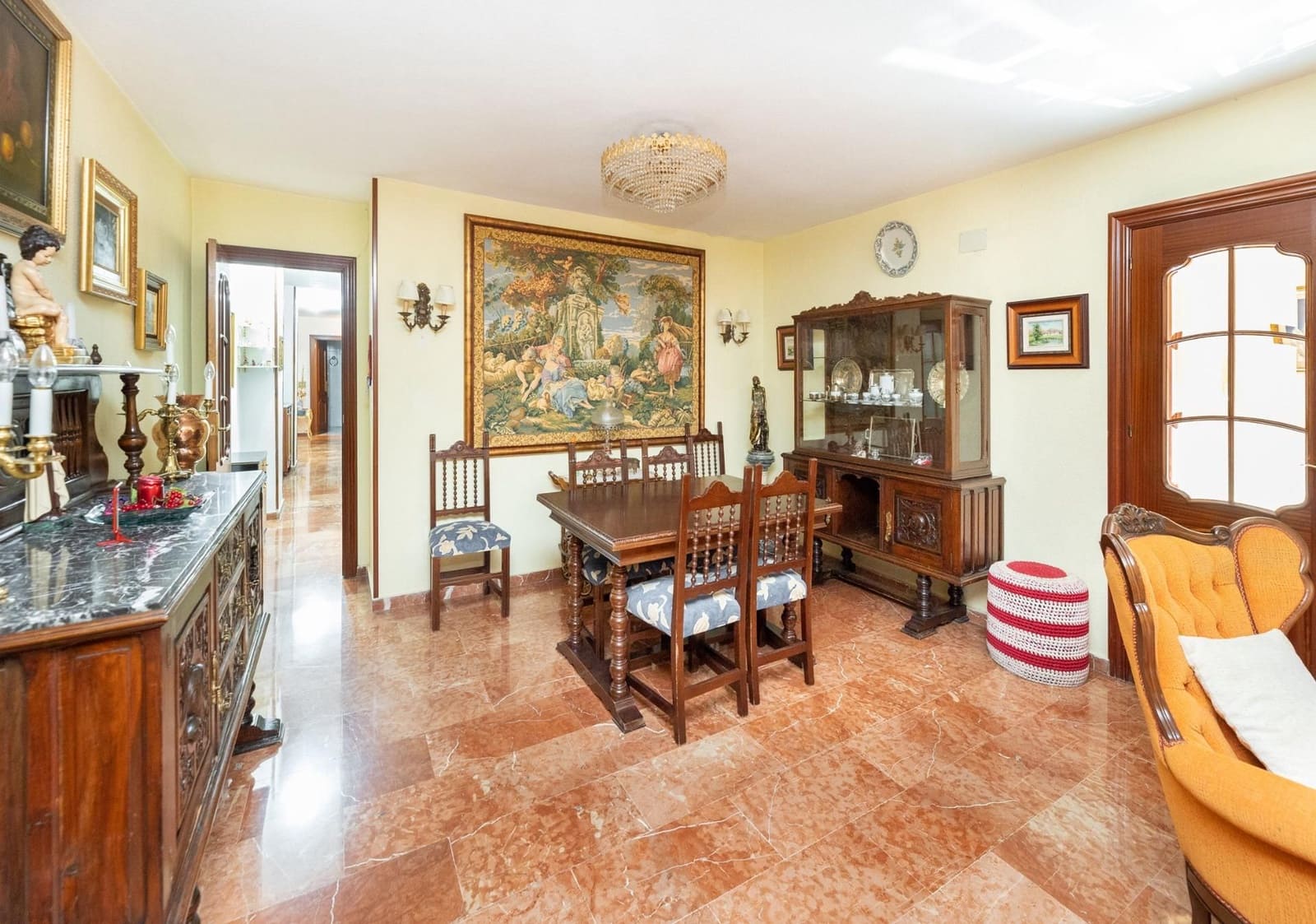 5 sovrum Lägenhet till salu i Granada stad med garage - 420 000 € (Ref: 9534855)