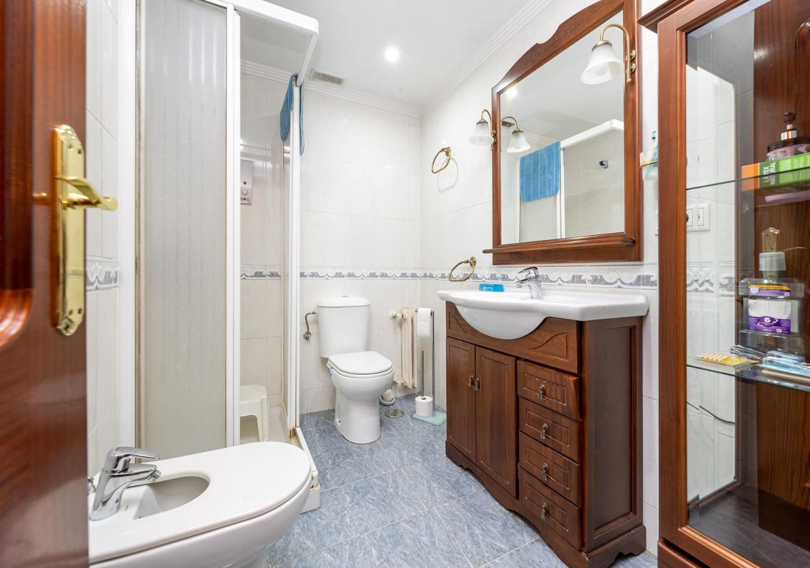 5 sovrum Lägenhet till salu i Granada stad med garage - 420 000 € (Ref: 9534855)