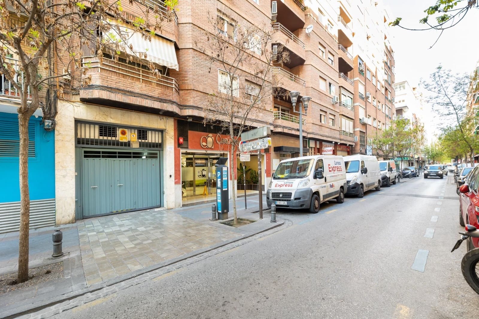 5 sovrum Lägenhet till salu i Granada stad med garage - 420 000 € (Ref: 9534855)