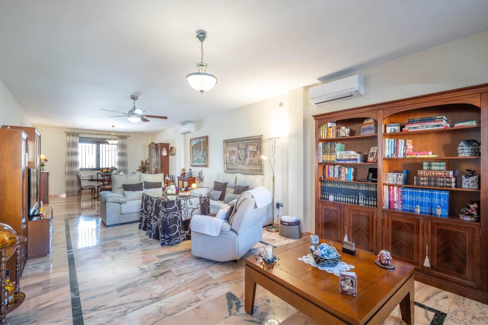 3 soveværelse Villa til salg i Albolote med swimmingpool garage - € 464.900 (Ref: 9535372)