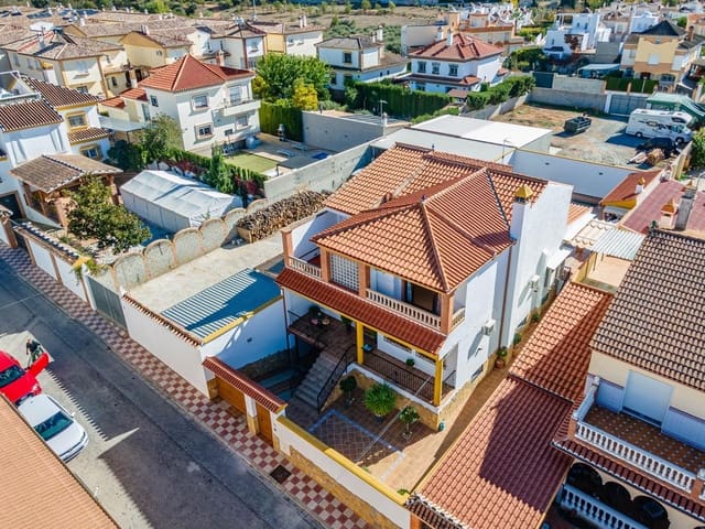 3 soveværelse Villa til salg i Albolote med swimmingpool garage - € 464.900 (Ref: 9535372)