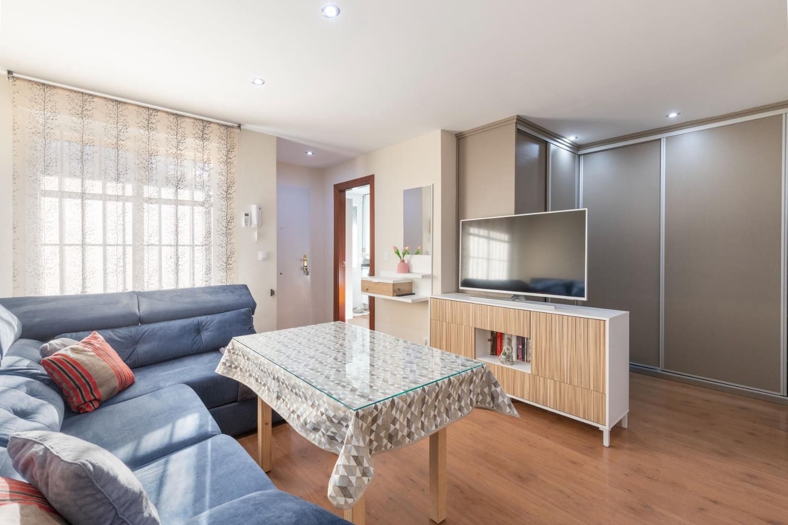 2 makuuhuone Kattohuoneisto myytävänä paikassa Otura mukana 
autotalli - 189 900 € (Ref: 9535665)