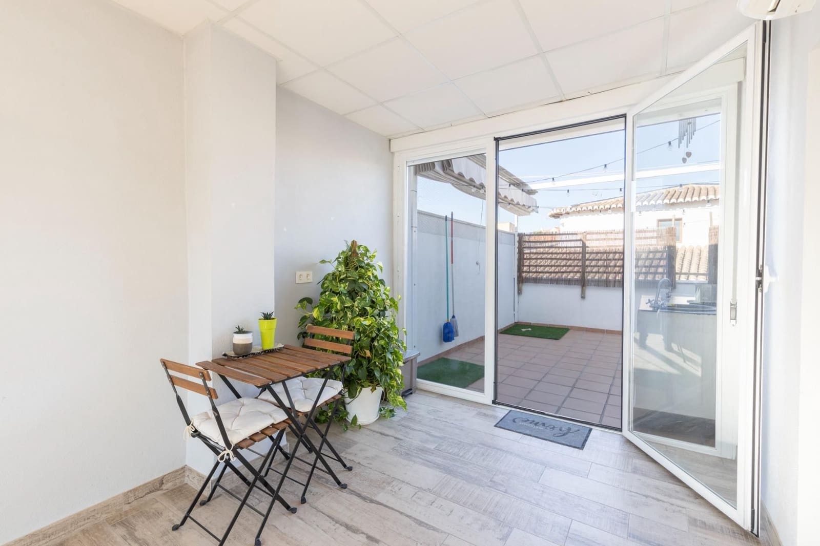 2 makuuhuone Kattohuoneisto myytävänä paikassa Otura mukana 
autotalli - 189 900 € (Ref: 9535665)