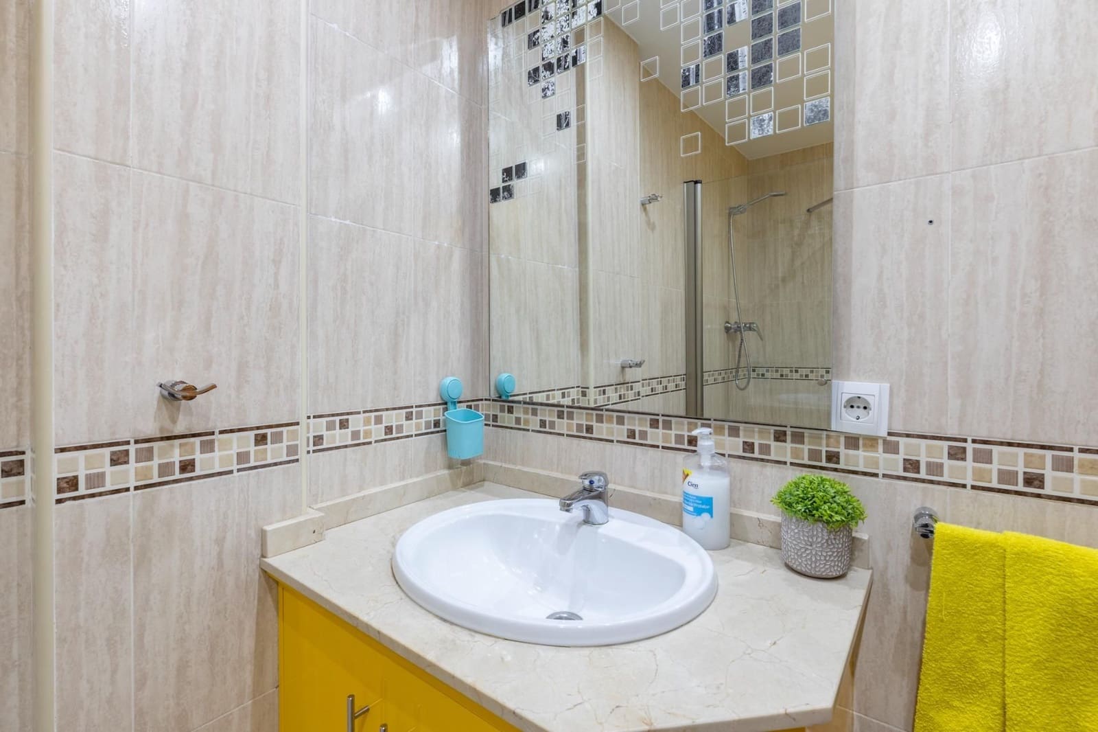 2 makuuhuone Kattohuoneisto myytävänä paikassa Otura mukana 
autotalli - 189 900 € (Ref: 9535665)