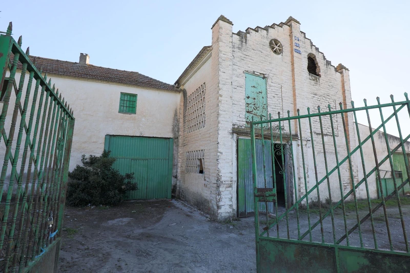 4 soveværelse Finca/Landehus til salg i Fuente Vaqueros - € 349.000 (Ref: 9539487)