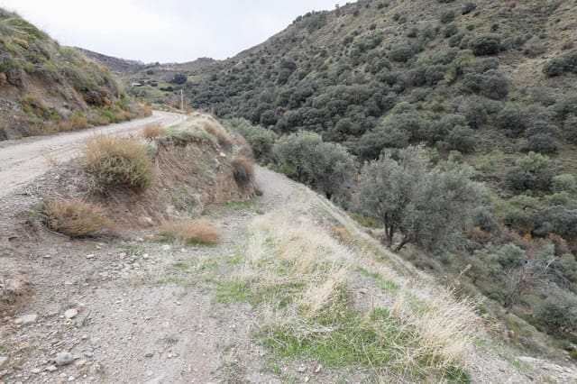 Finca/Landehus til salg i Monachil - € 28.000 (Ref: 9539488)