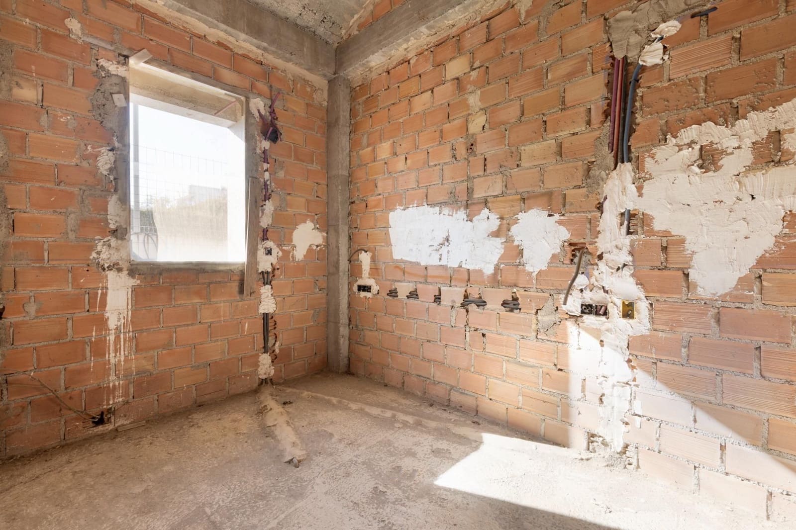 Willa na sprzedaż w Otura - 315 000 € (Ref: 9542399)