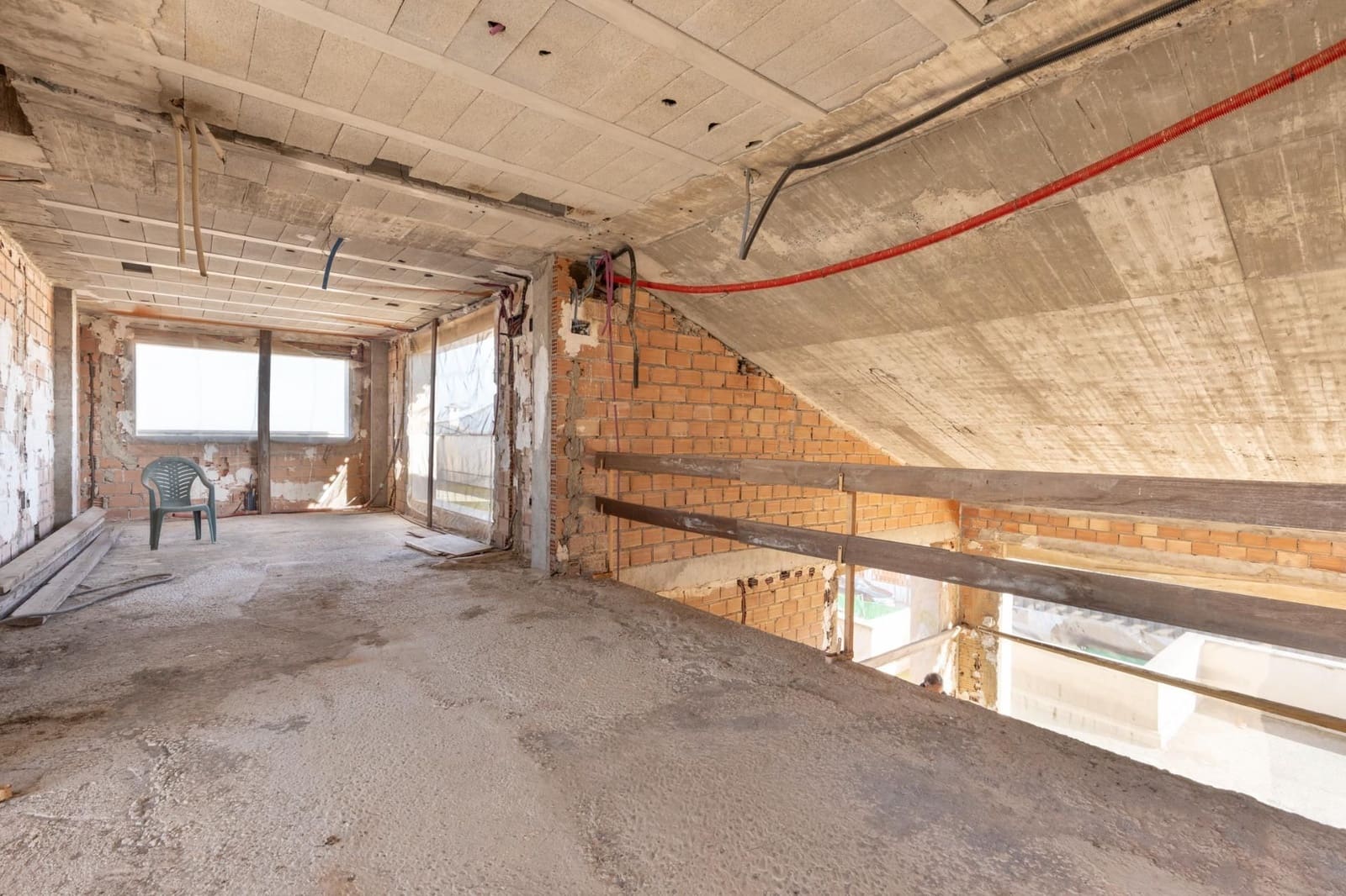 Willa na sprzedaż w Otura - 315 000 € (Ref: 9542399)