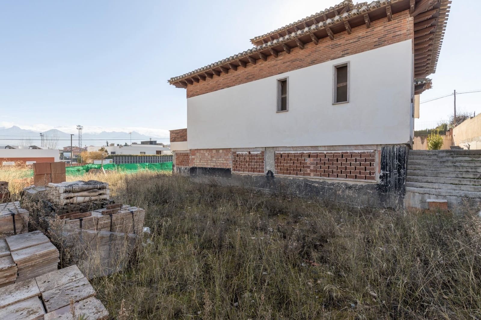 Villa for sale in Otura - € 315,000 (Ref: 9542400)