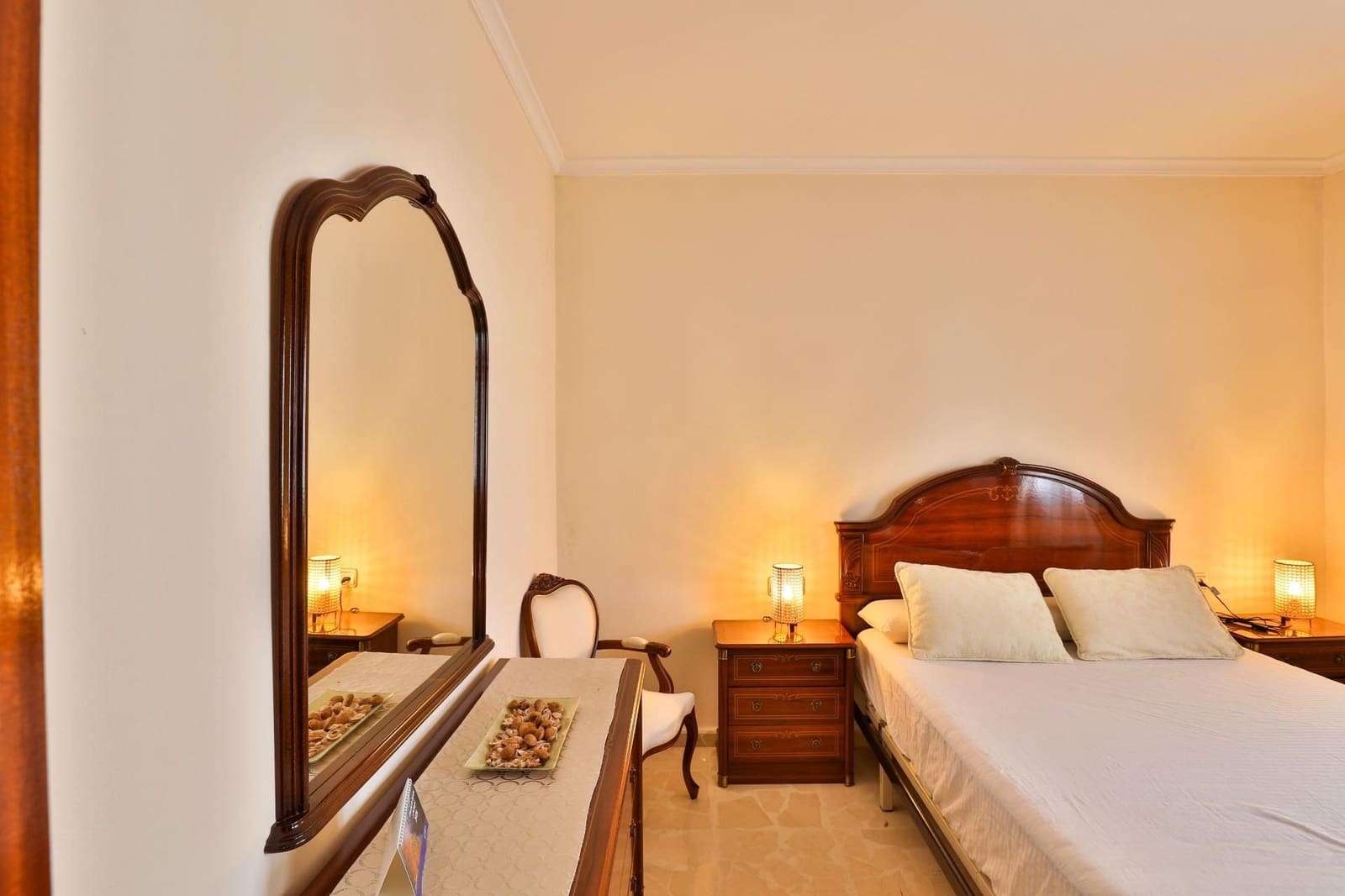 Piso de 3 habitaciones en Alhama de Granada en venta - 102.000 € (Ref: 9542711)