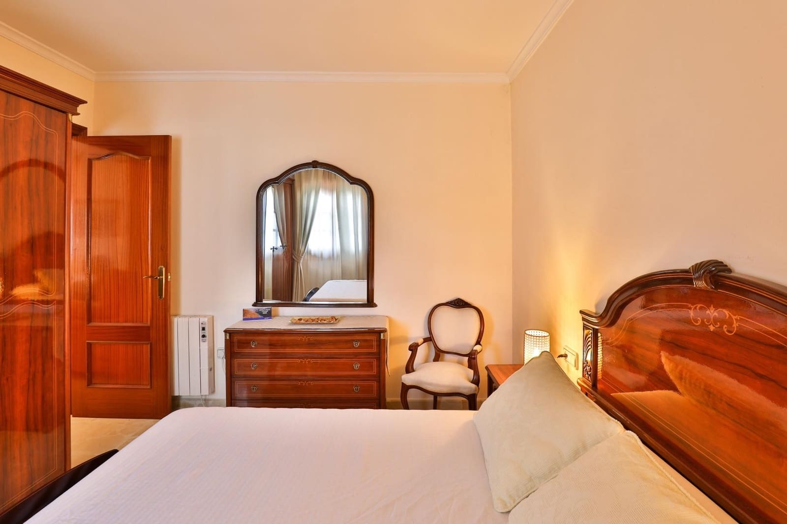 Piso de 3 habitaciones en Alhama de Granada en venta - 102.000 € (Ref: 9542711)