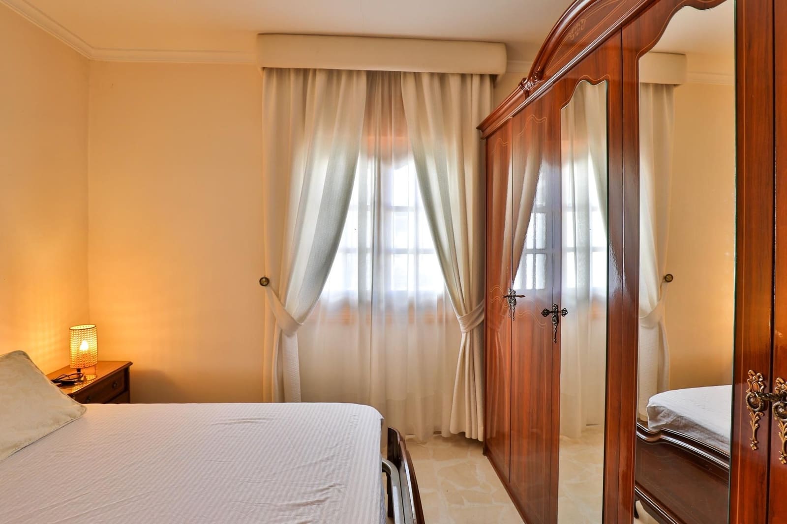 Piso de 3 habitaciones en Alhama de Granada en venta - 102.000 € (Ref: 9542711)