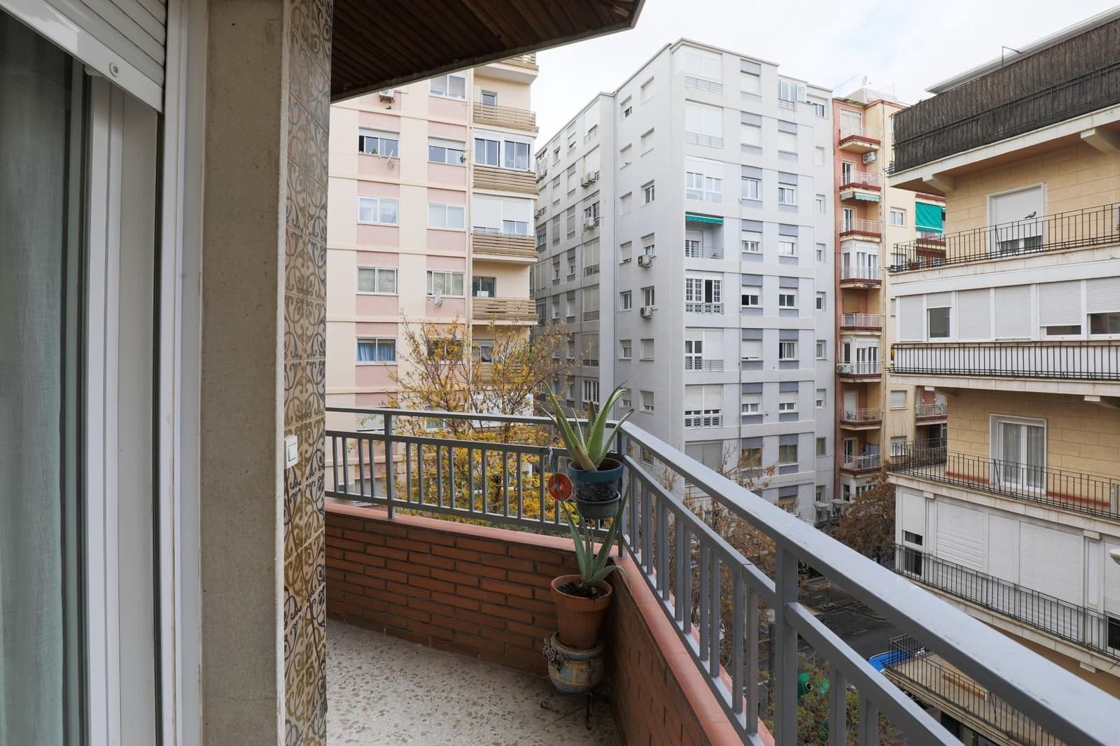 3 sovrum Lägenhet till salu i Granada stad - 324 990 € (Ref: 9542713)