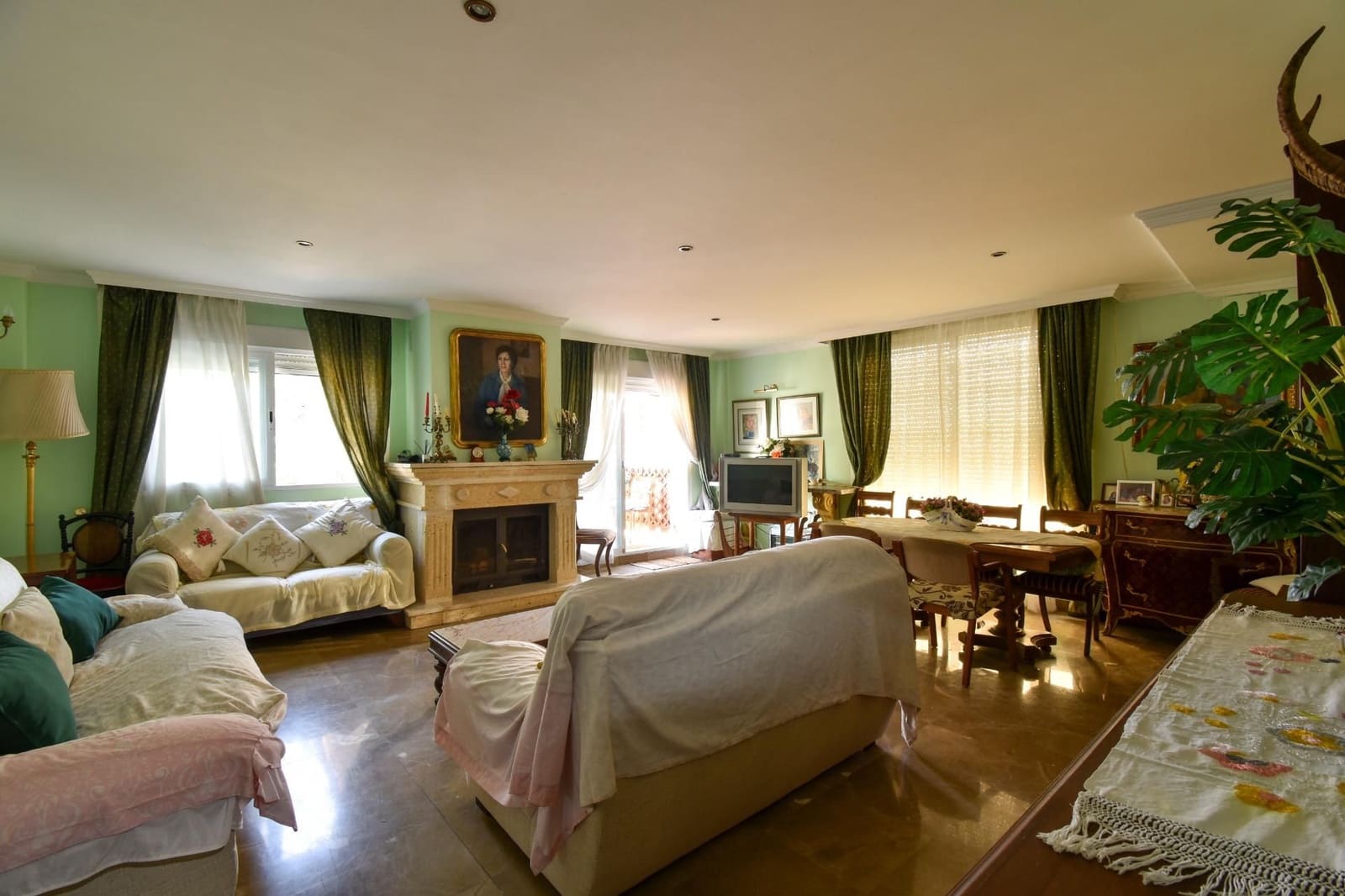 8 soveværelse Villa til salg i Motril med swimmingpool garage - € 540.000 (Ref: 9542831)