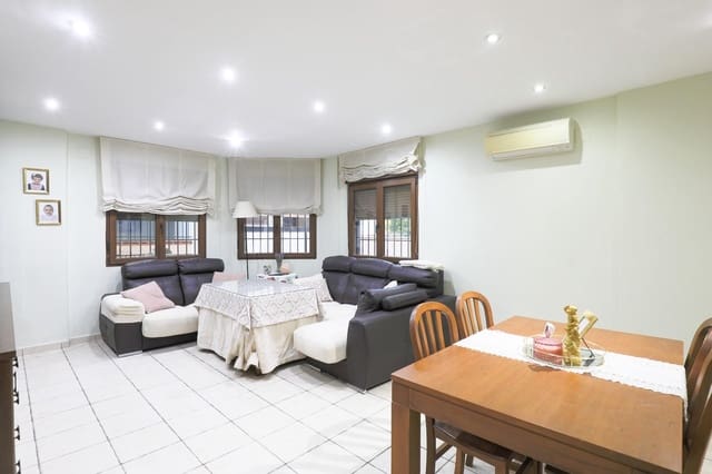 Chalet de 5 habitaciones en Padul en venta con garaje - 398.000 € (Ref: 9542832)