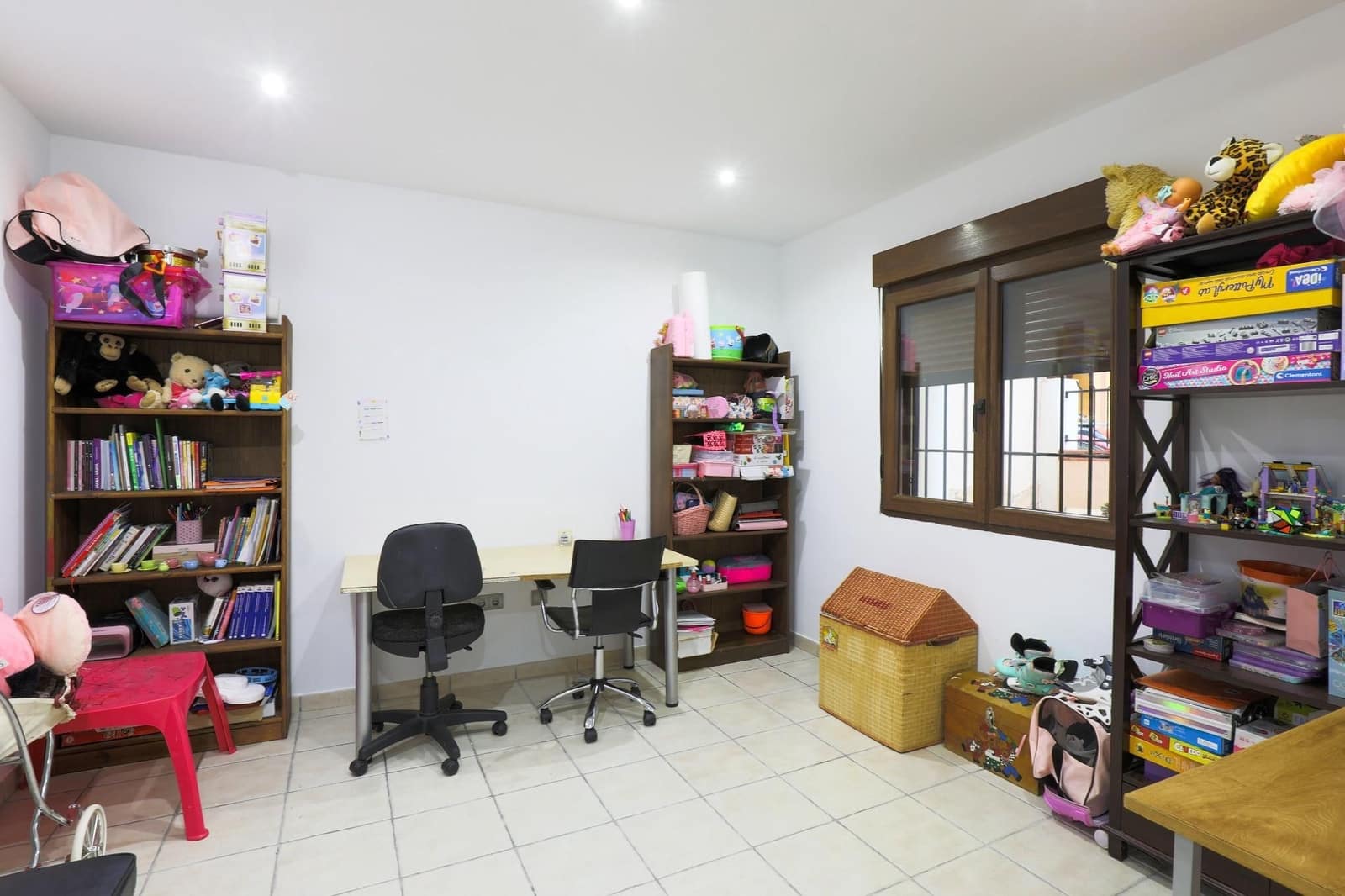 Chalet de 5 habitaciones en Padul en venta con garaje - 398.000 € (Ref: 9542832)